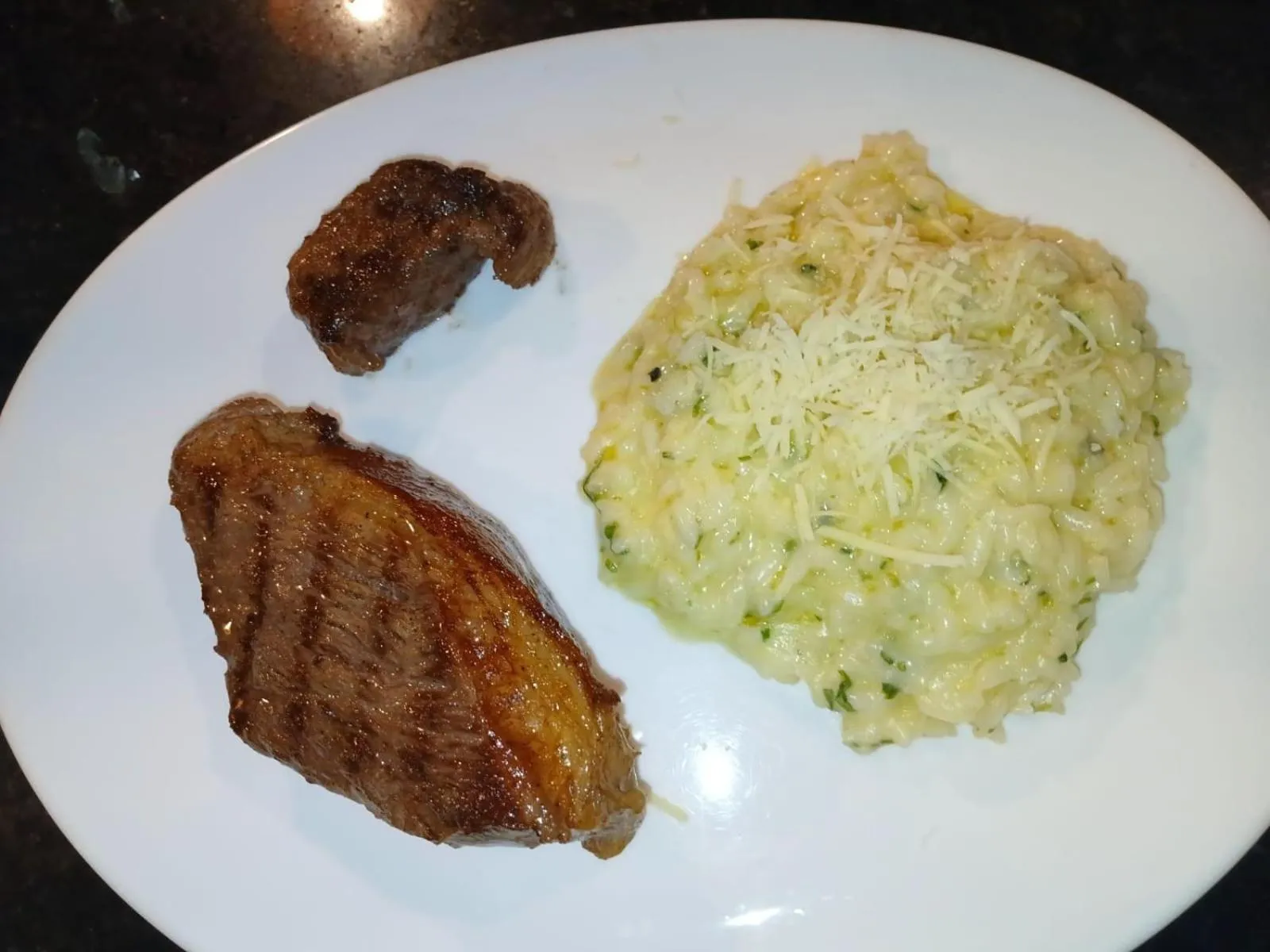 A Mi Manera Pousada , cerveja própria e Bistrô !