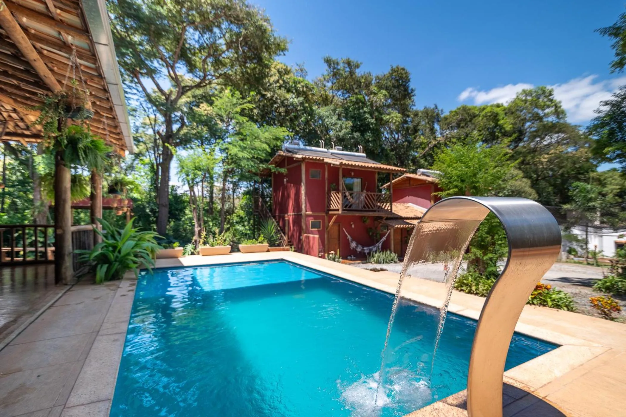 A Mi Manera Pousada , cerveja própria e Bistrô !