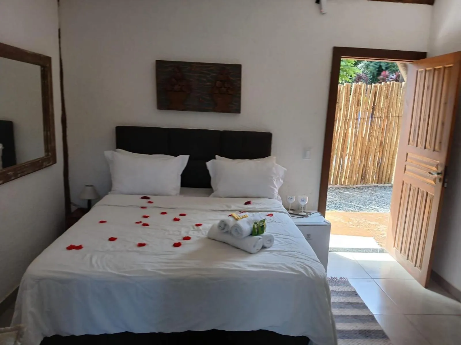 Bed in A Mi Manera Pousada , cerveja própria e Bistrô !