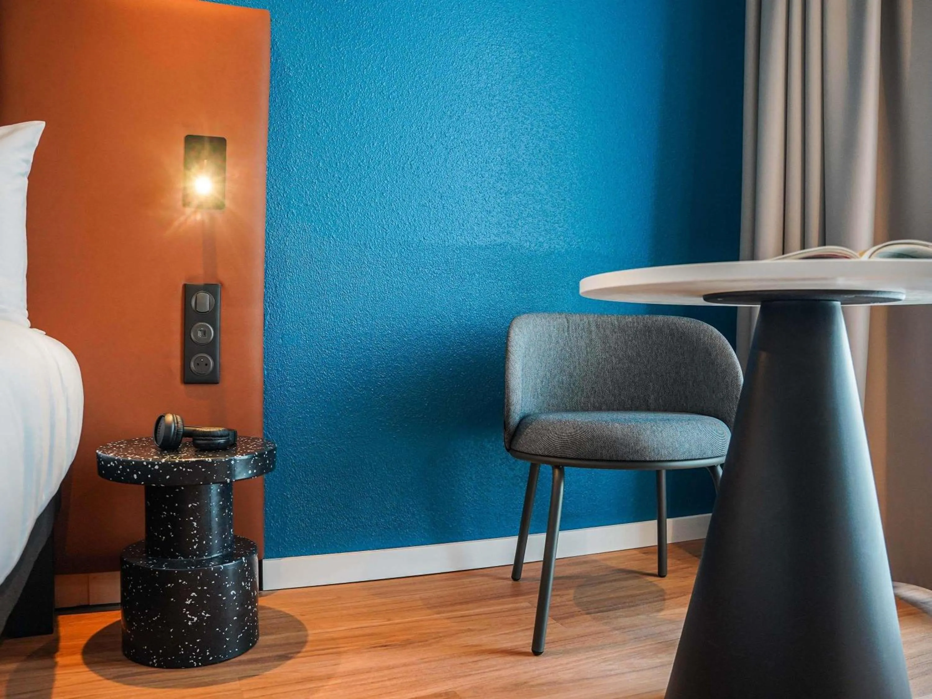 Bedroom in ibis Bayeux Port En Bessin