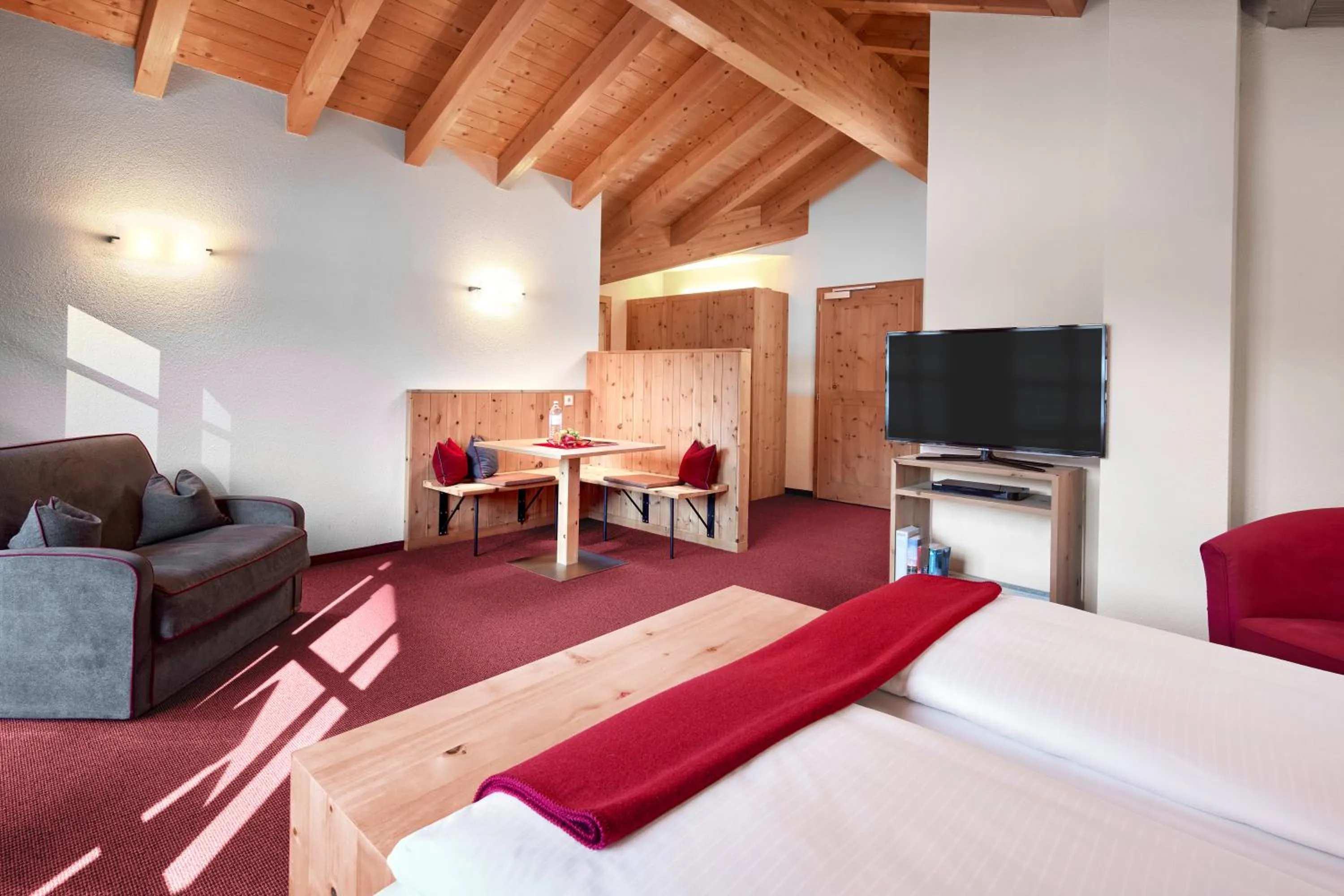 Photo of the whole room, Bed in Der Waldhof - Unique - A hidden gem