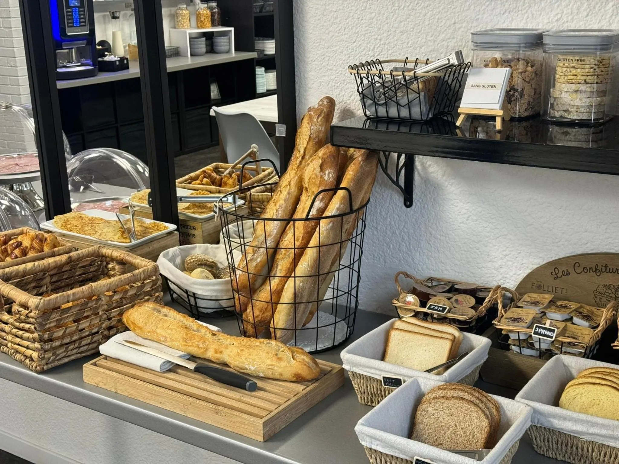 Breakfast in Kyriad Epernay