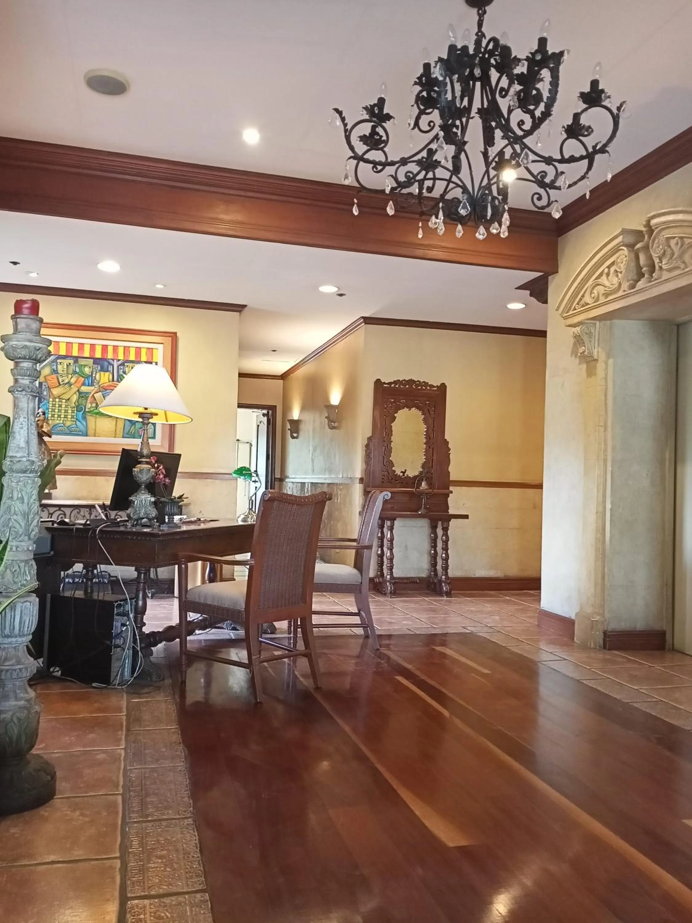 On-site shops in Sophia Suites Residence Hotel