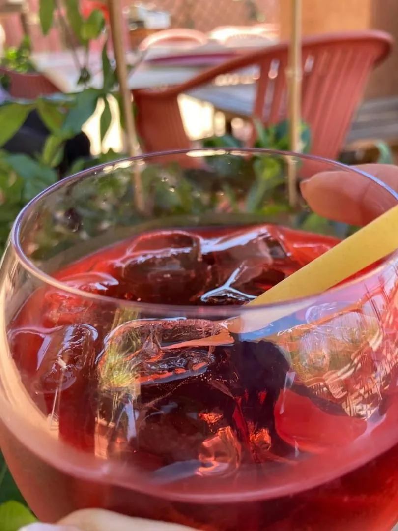 Patio in Hôtel Le Gambetta
