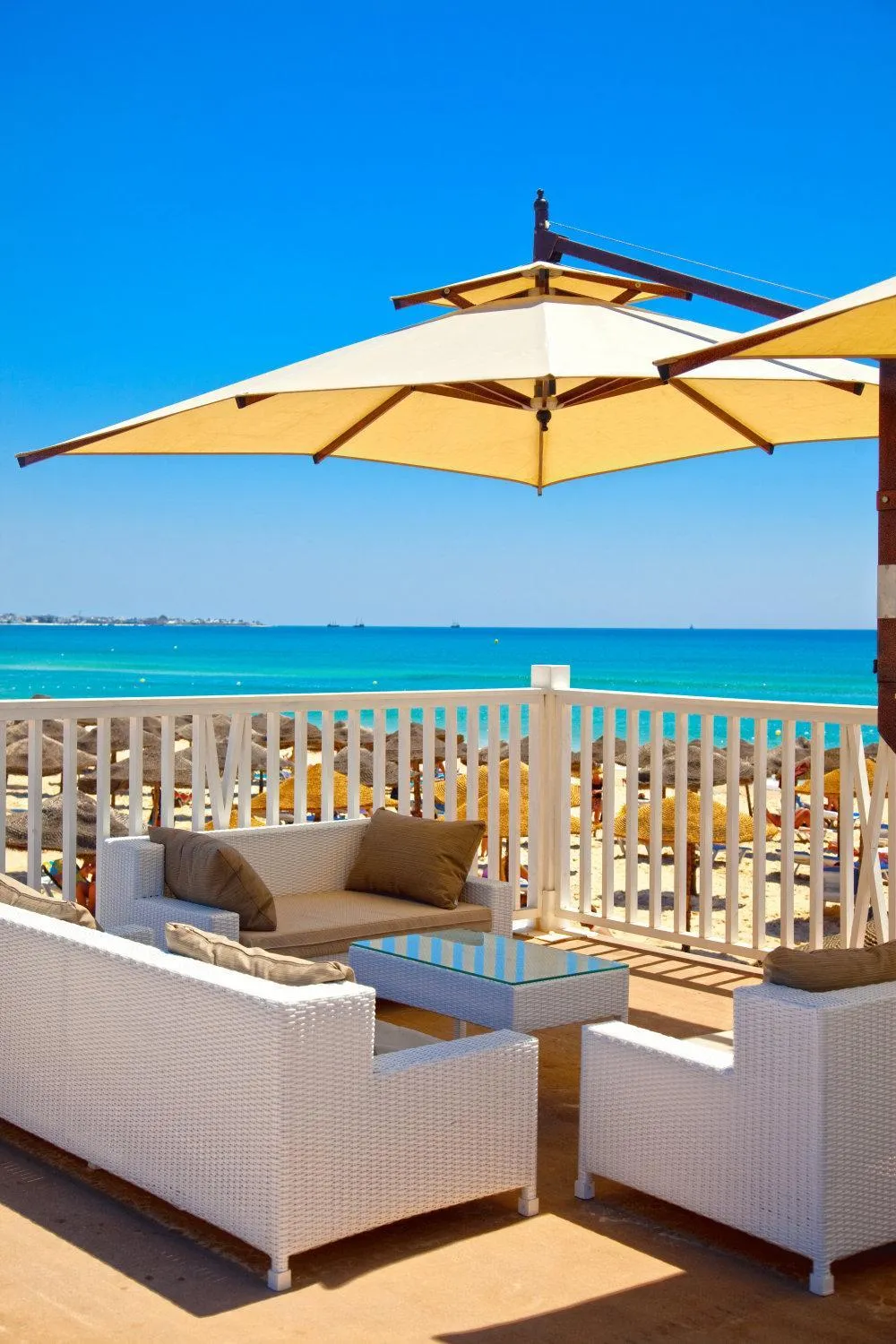 Restaurant/places to eat in Samira Club Family and couples only