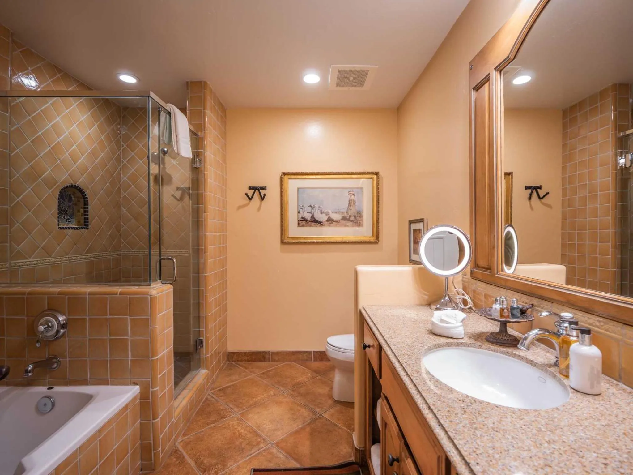 Shower in Su Nido Inn