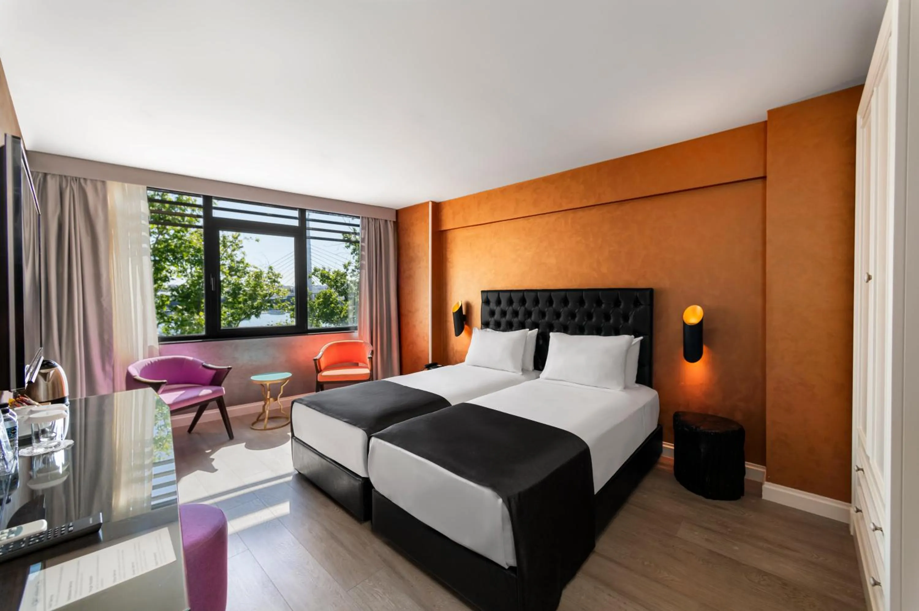 Photo of the whole room, Bed in Istanbul Golden City Hotel