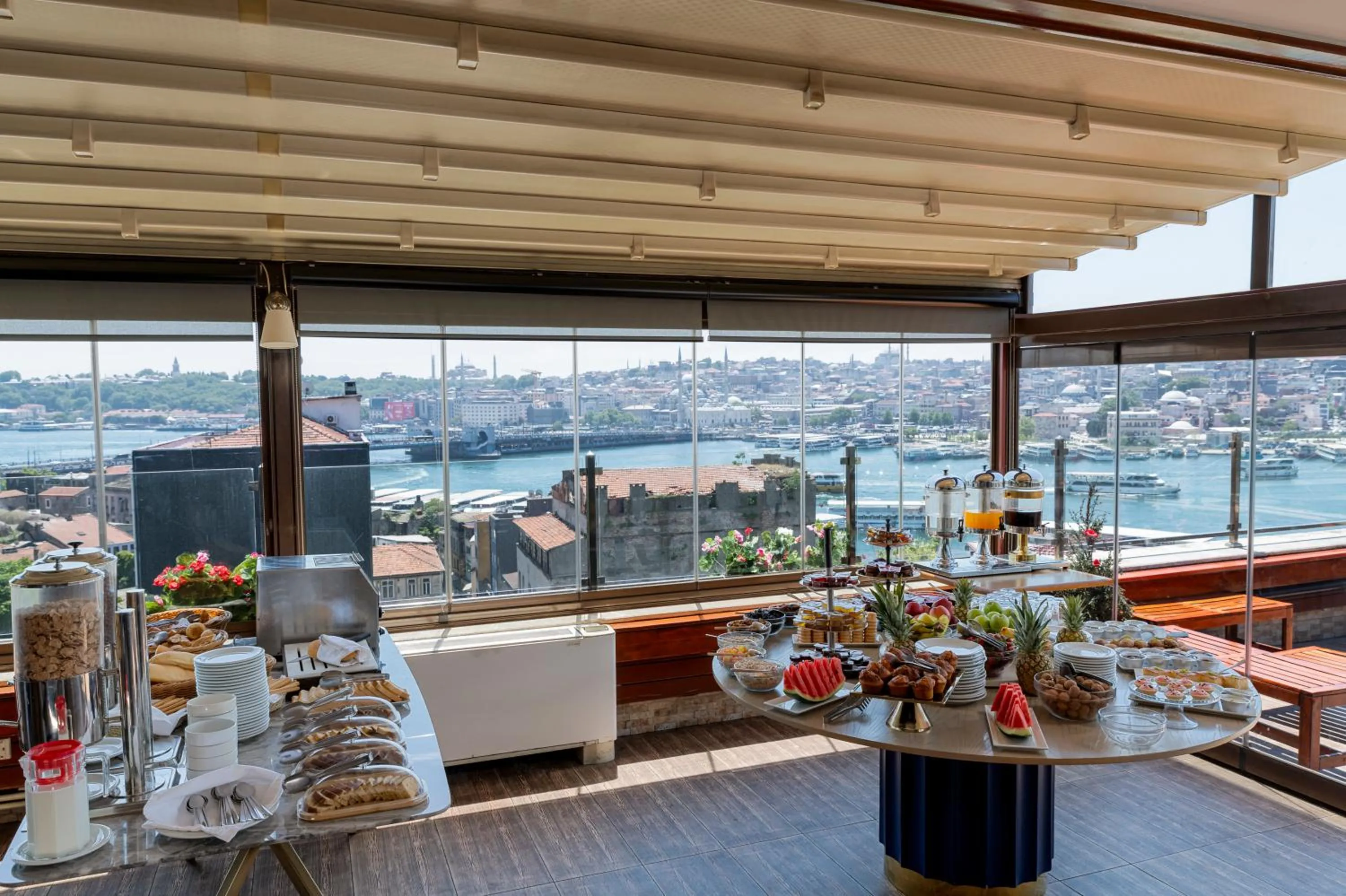 Balcony/Terrace in Istanbul Golden City Hotel