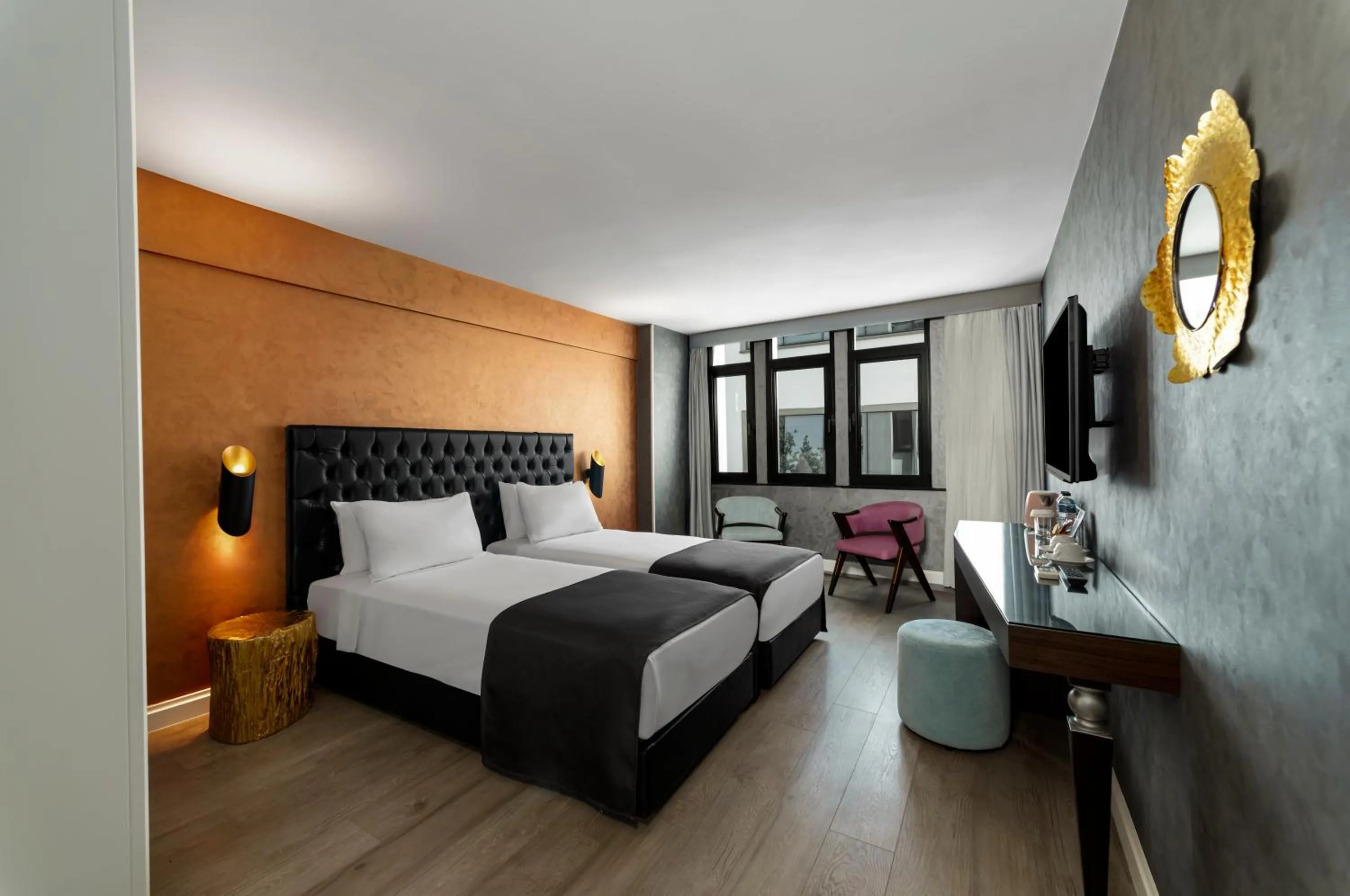 Photo of the whole room, Bed in Istanbul Golden City Hotel