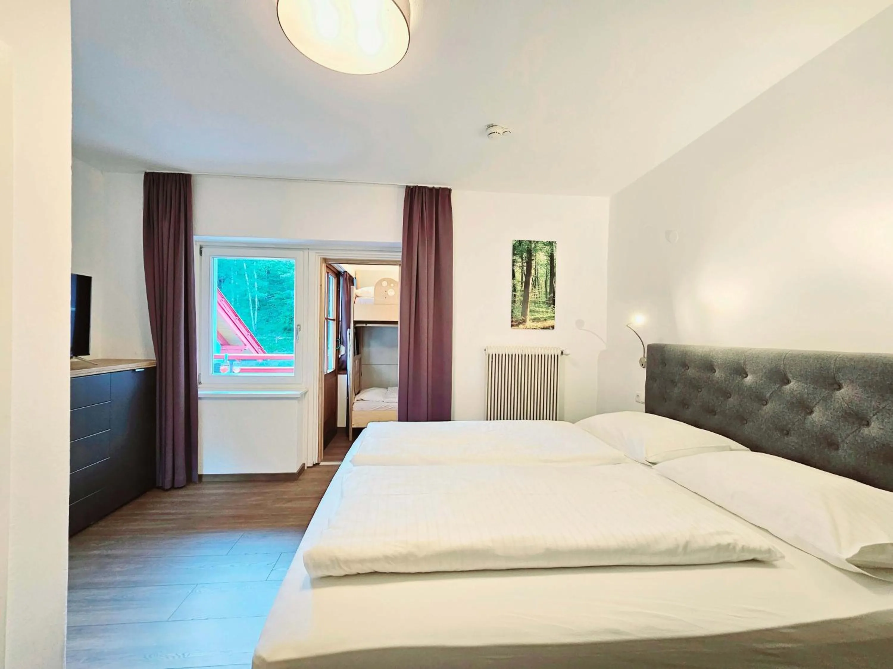 Bed in Familienhotel Trebesingerhof