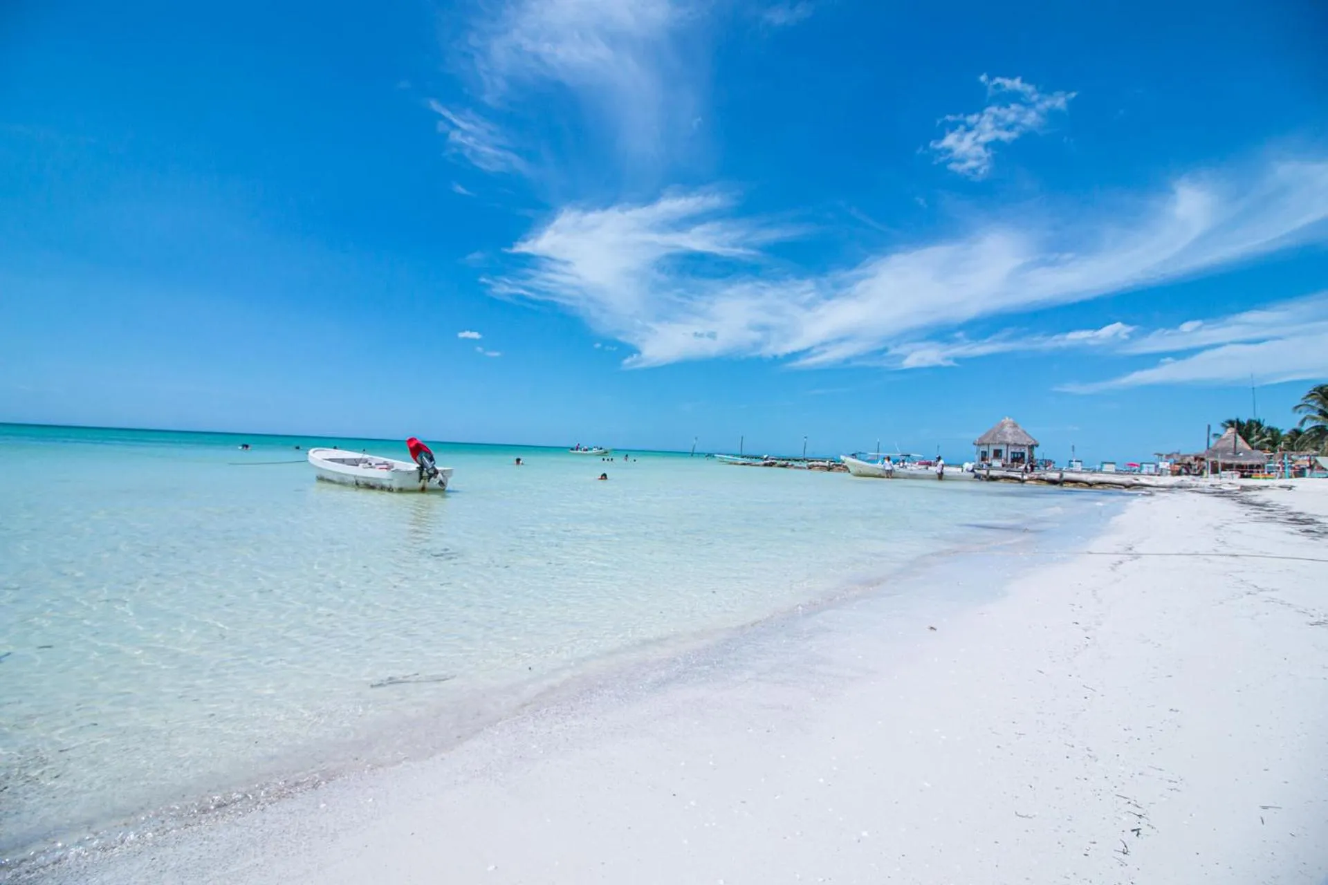 Beach in Amaite Holbox - Oceanfront Hotel
