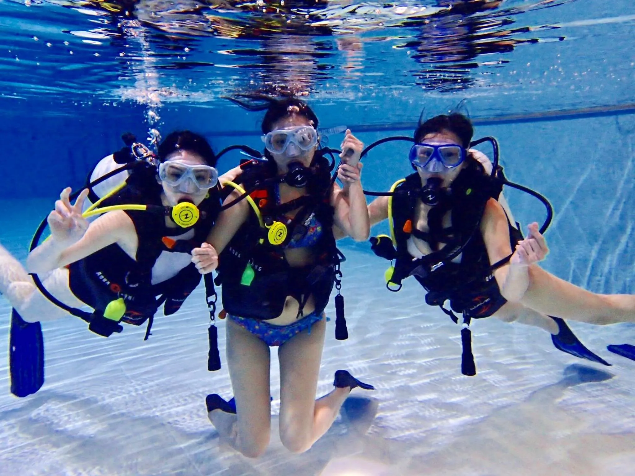 Diving in Divecube Hotel