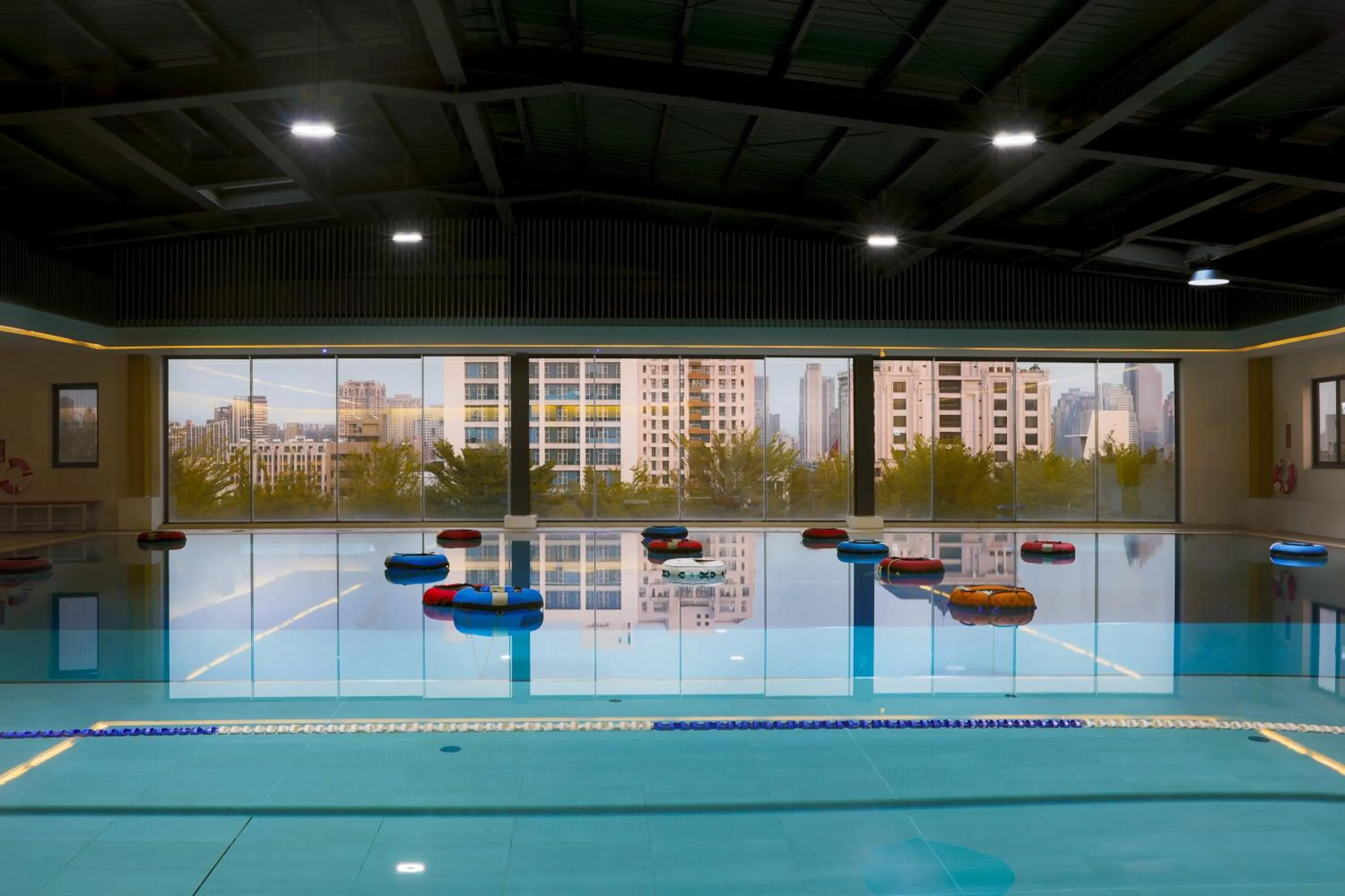 Diving in Divecube Hotel