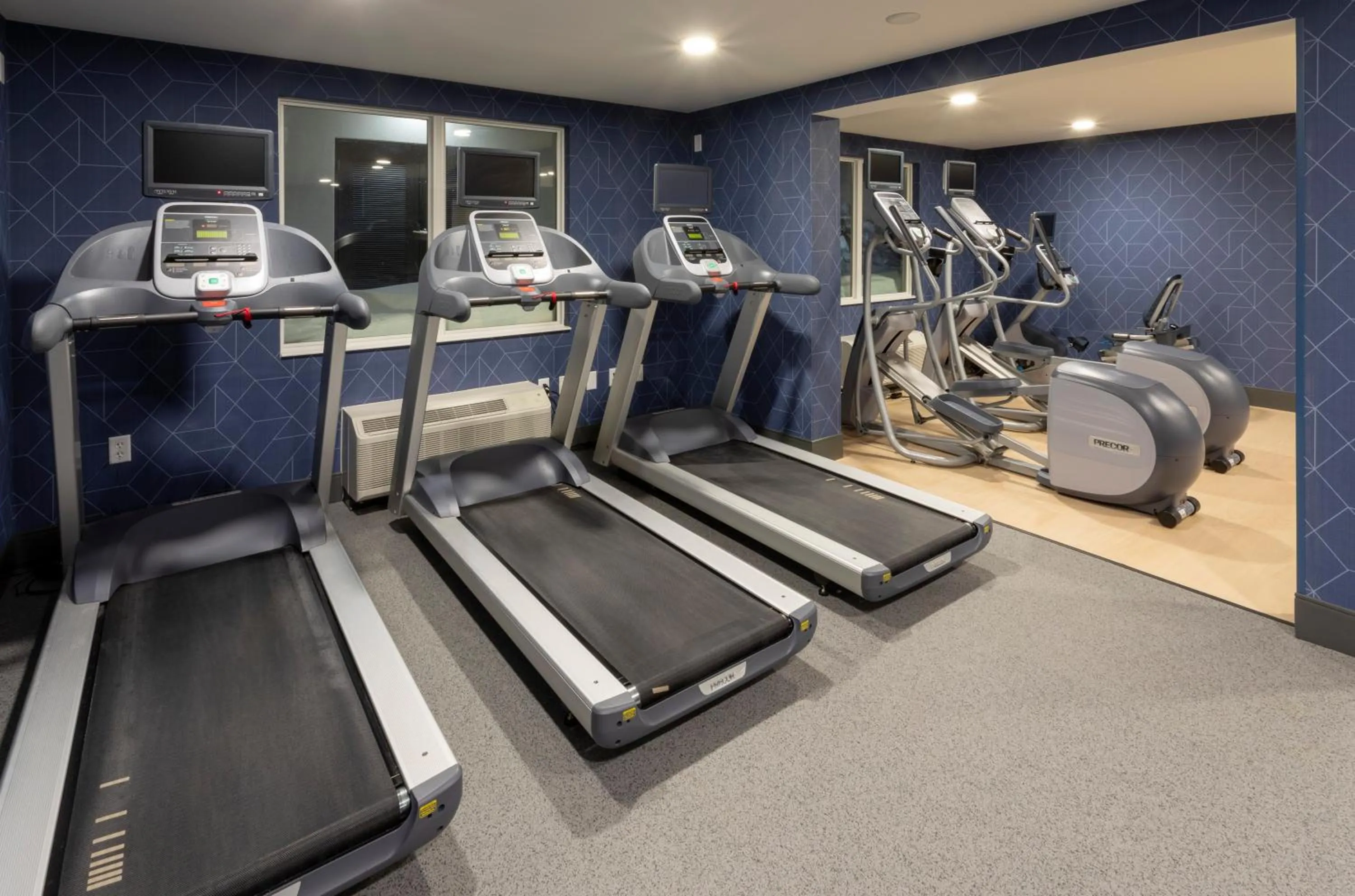 Fitness centre/facilities in Holiday Inn Marquette by IHG