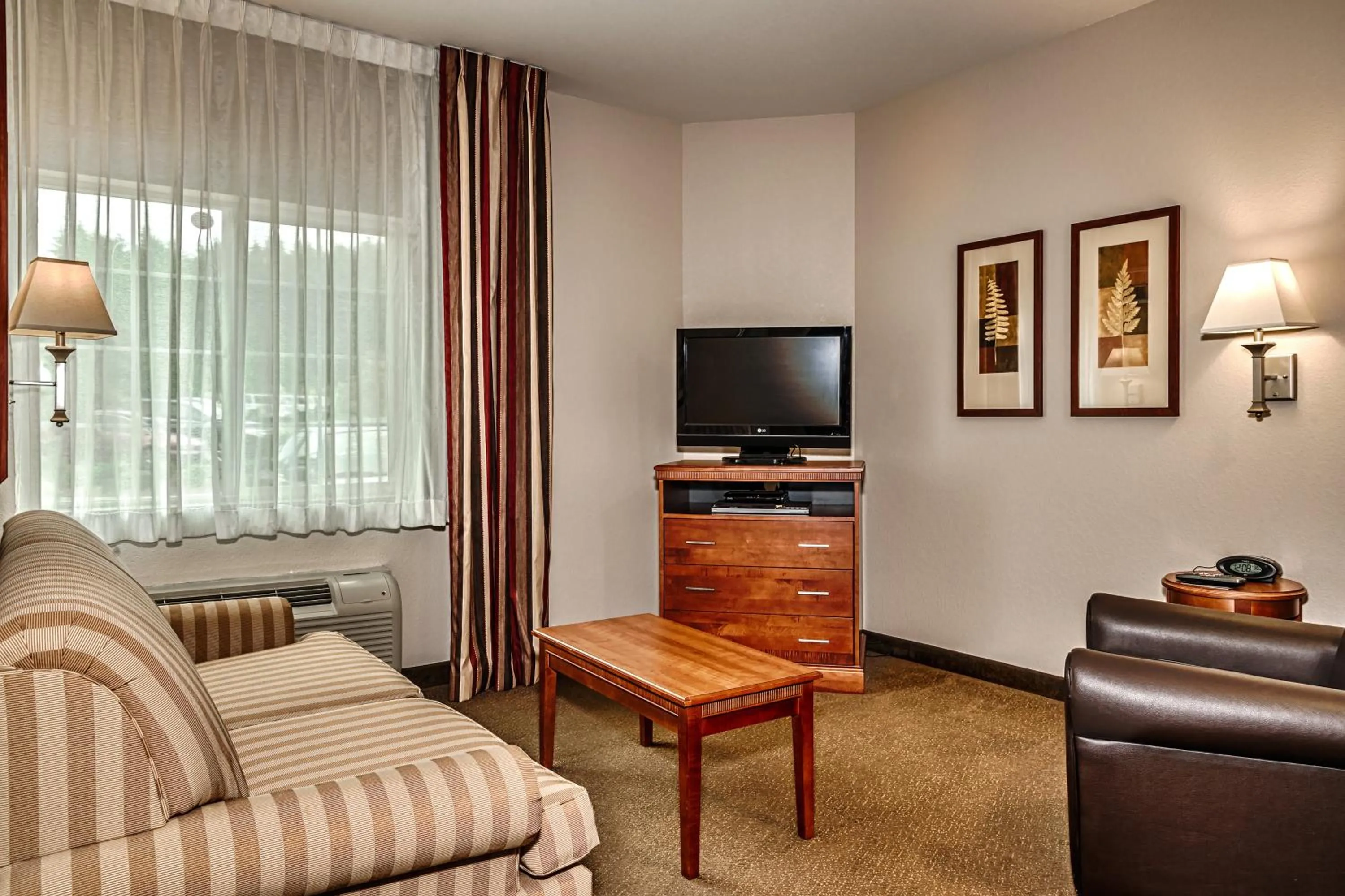 Photo of the whole room in Candlewood Suites Oak Harbor by IHG
