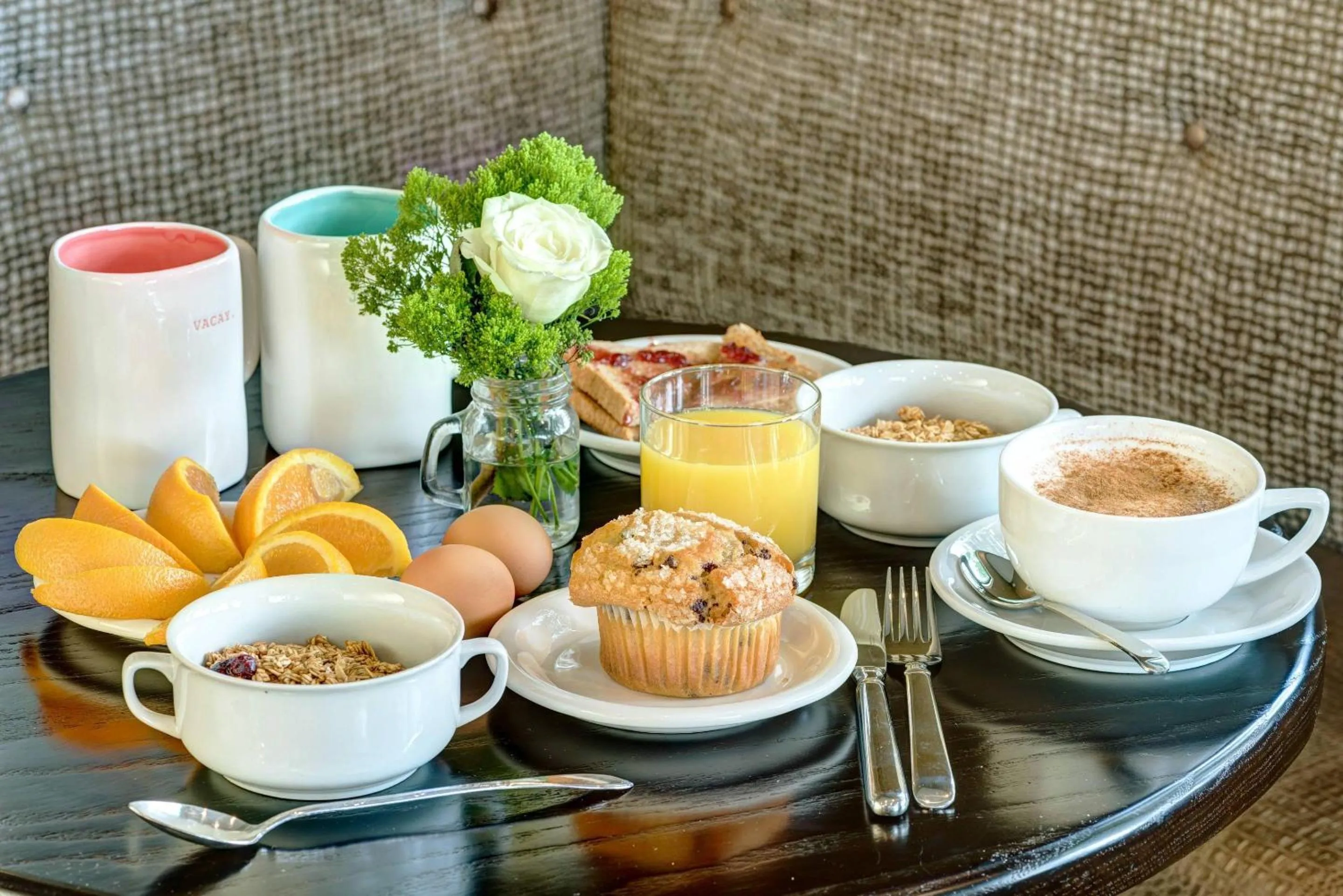 Breakfast in Garrison Hotel & Suites Dover-Portsmouth, an Ascend Collection Hotel