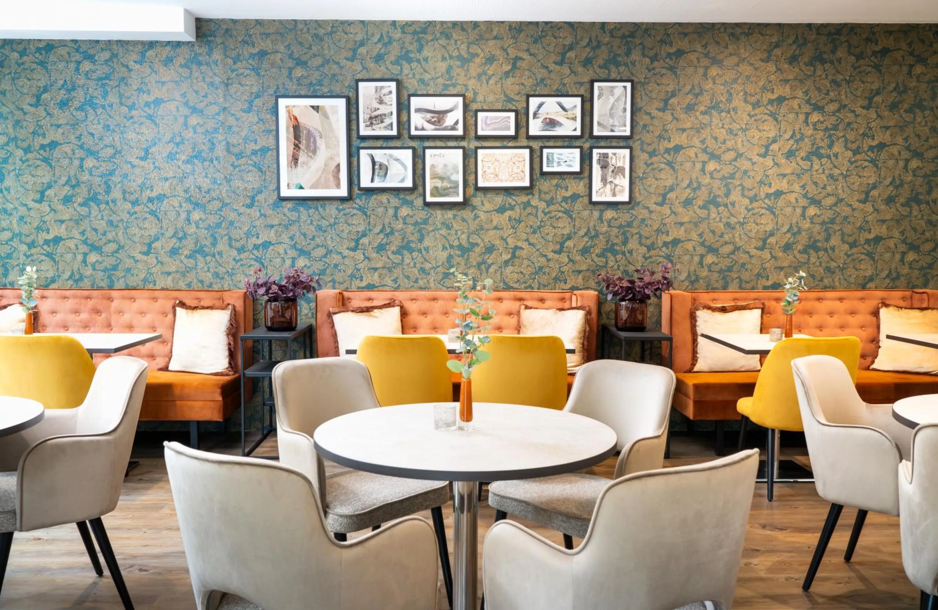 Restaurant/places to eat in Leonardo Boutique Hotel Linz City Center