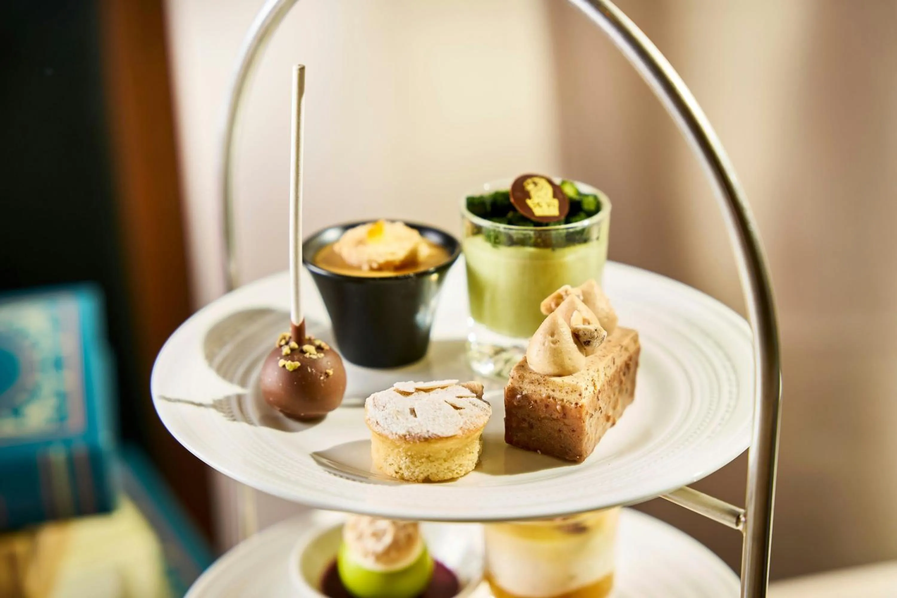 Restaurant/places to eat in The Ritz-Carlton Osaka