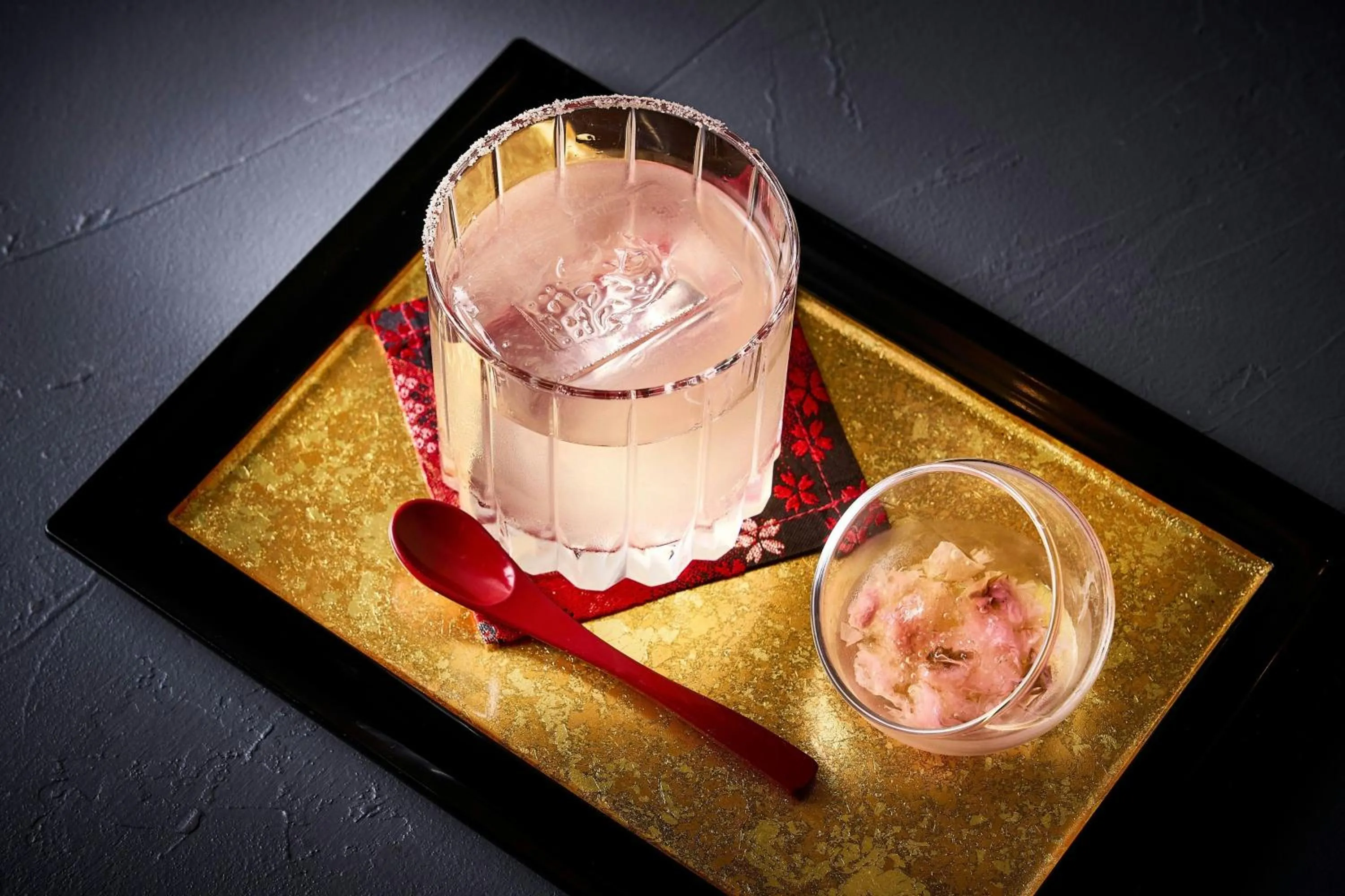 Lounge or bar in The Ritz-Carlton Osaka