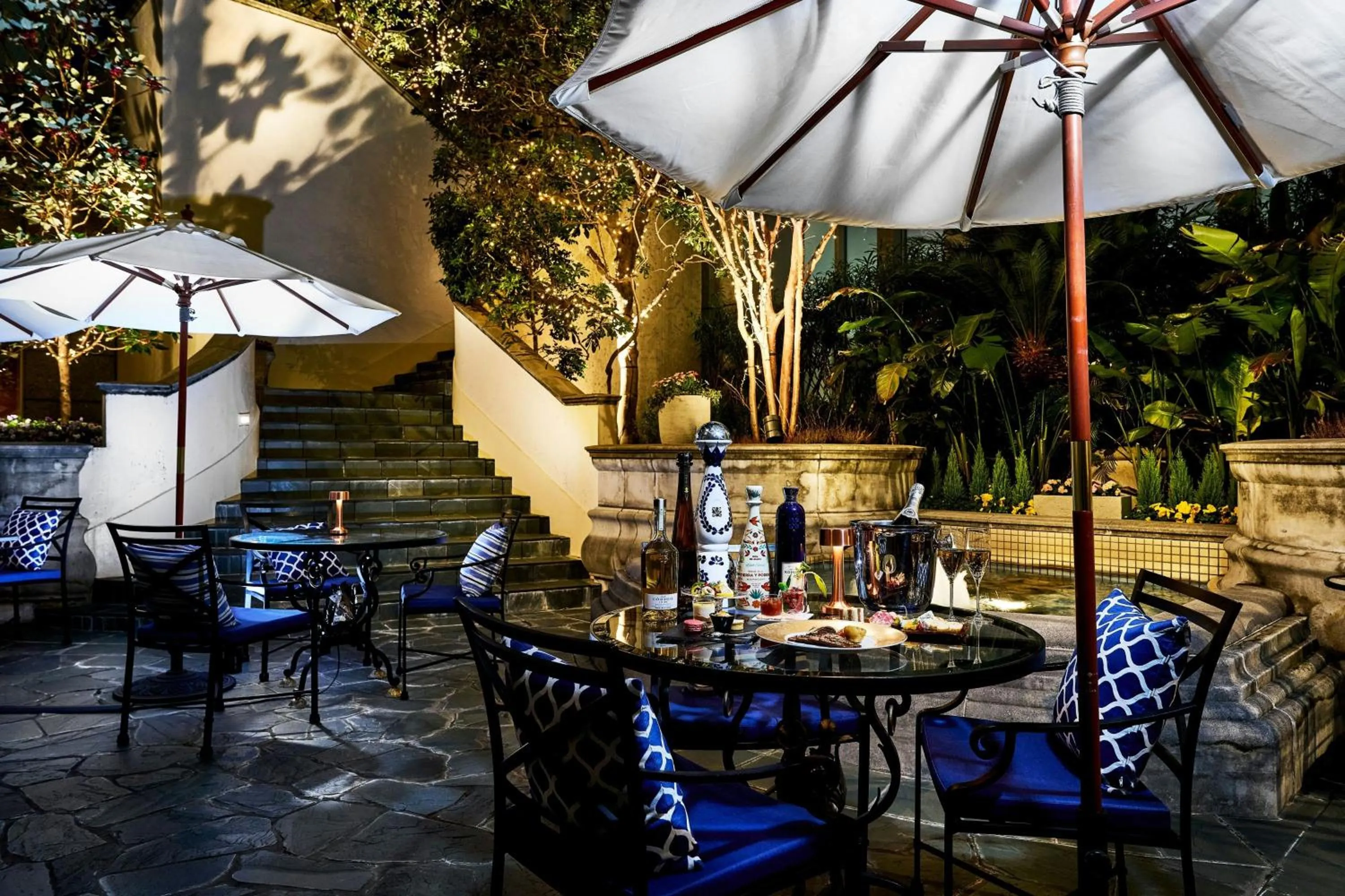 Restaurant/places to eat in The Ritz-Carlton Osaka