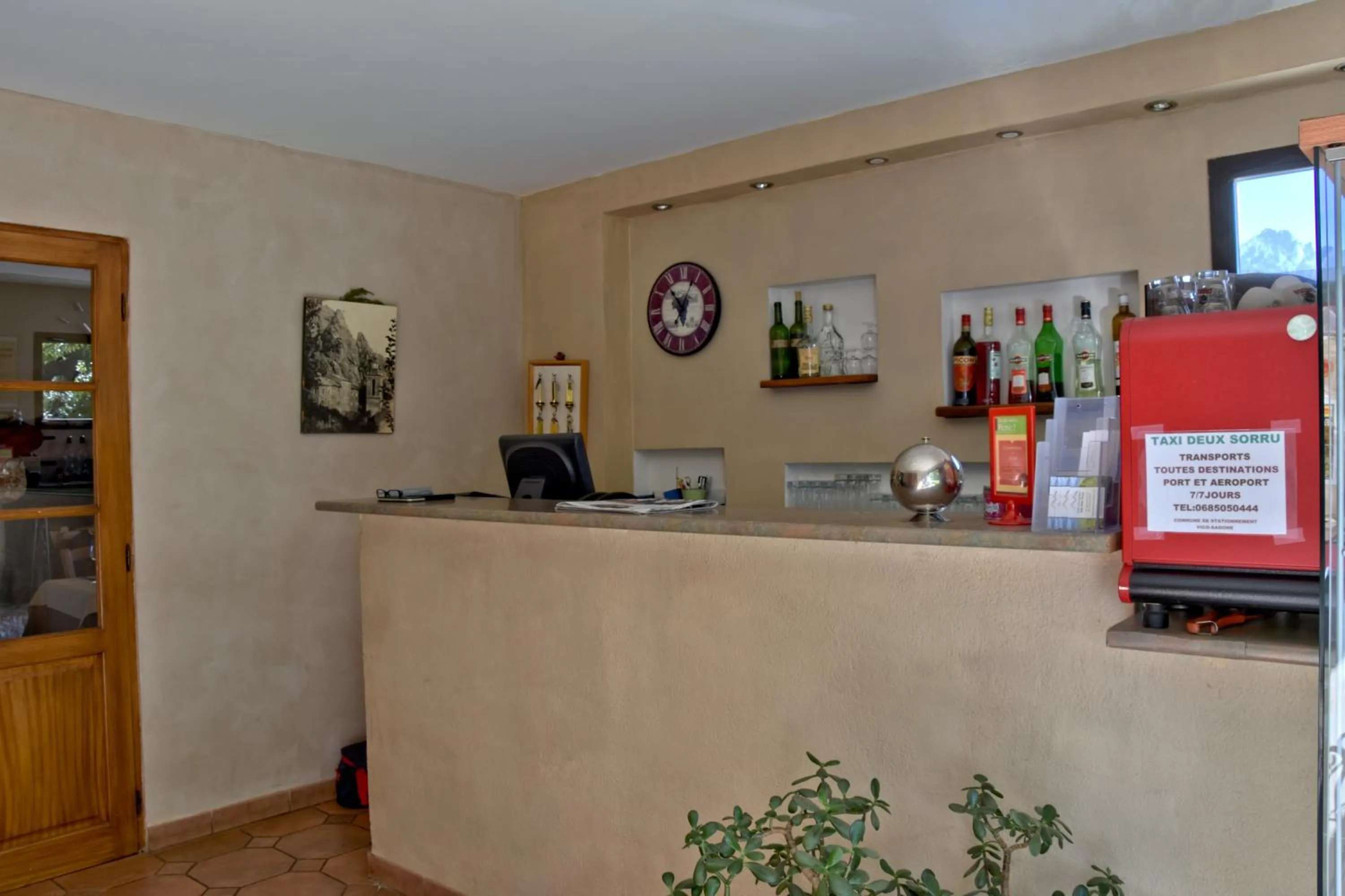 Lounge or bar in Auberge des Deux Sorru