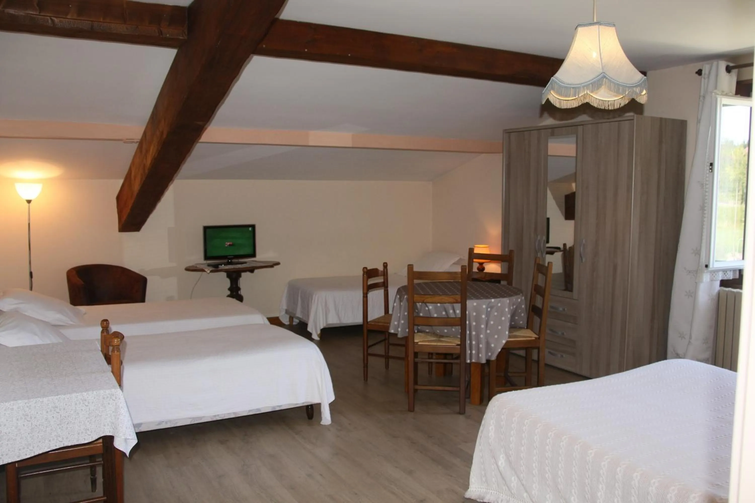 TV and multimedia, Bed in Bon-Séjour