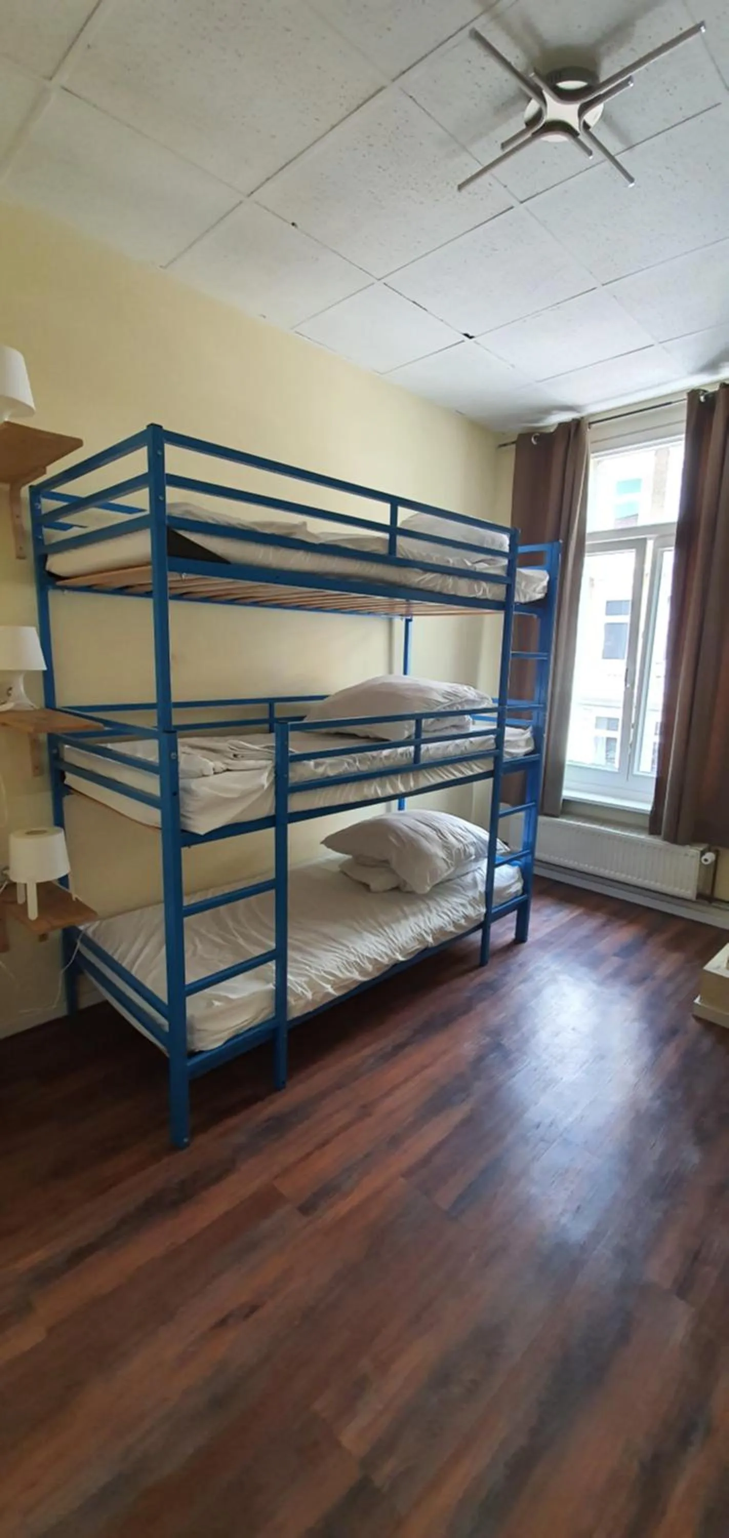 bunk bed, Bed in Buch-Ein-Bett Hostel