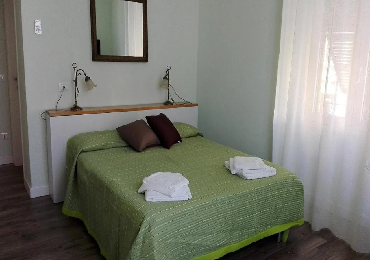 Bedroom, Bed in Colors of Cinque Terre - Guest House