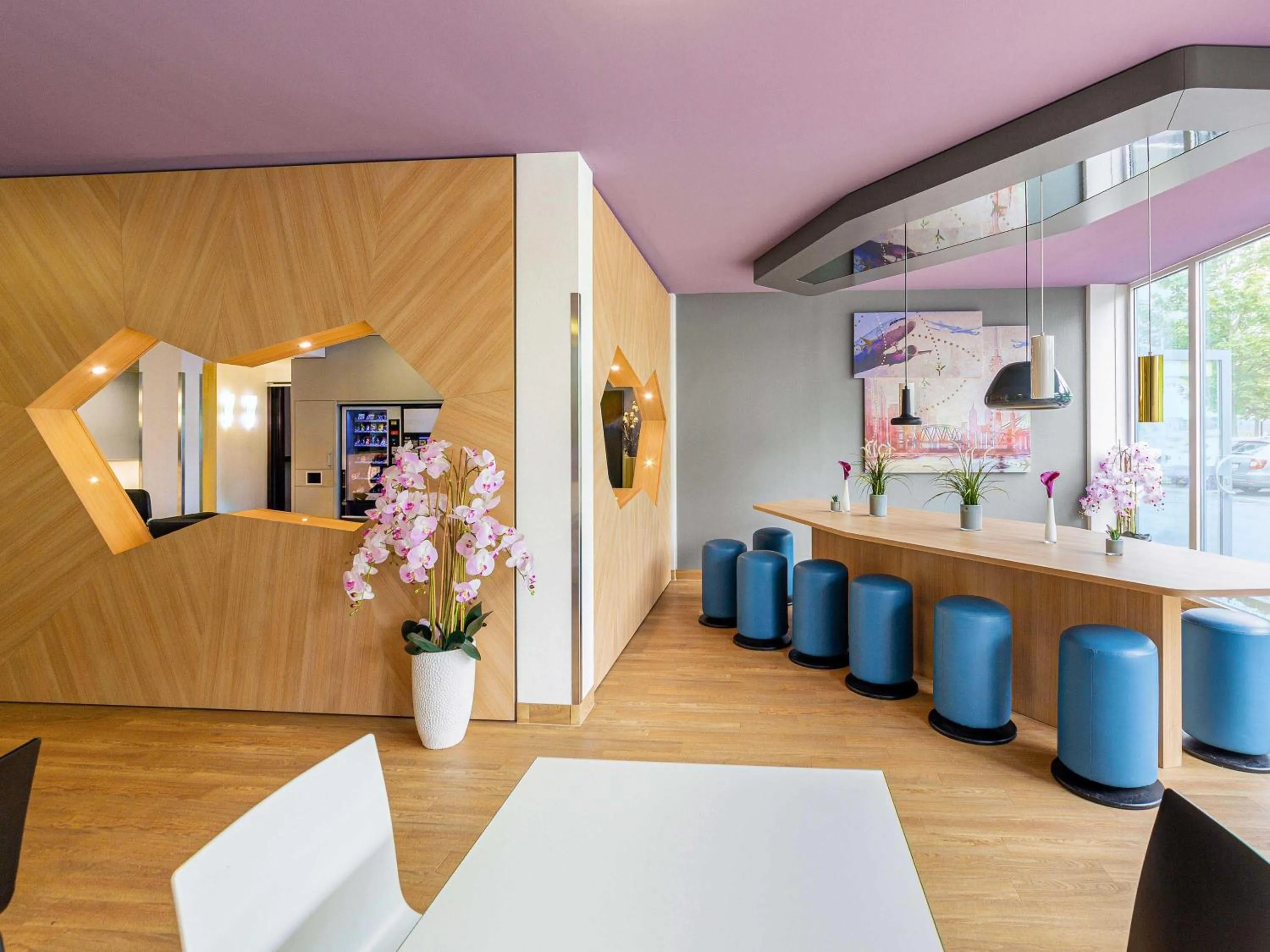 Photo of the whole room in B&B Hotel Düsseldorf-Airport