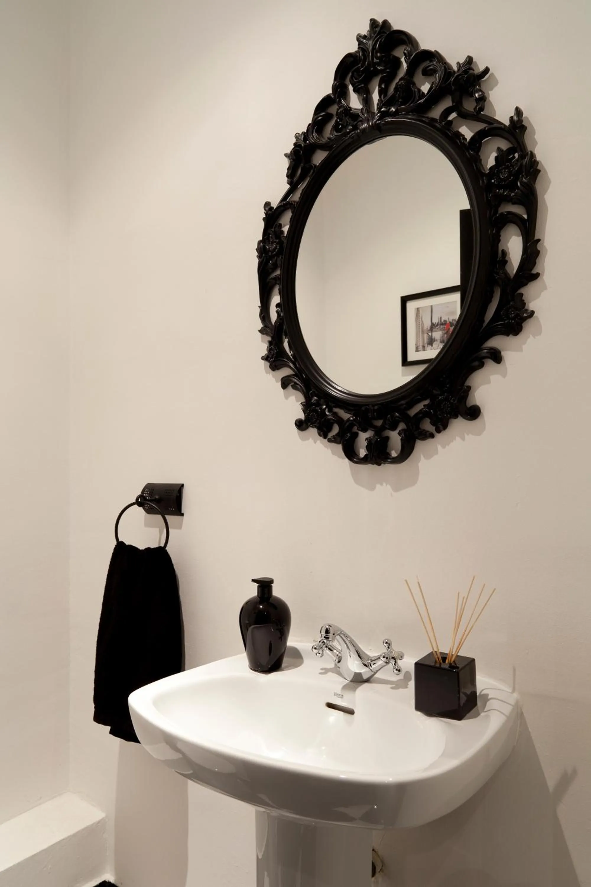 Bathroom in Hostal Gala Madrid