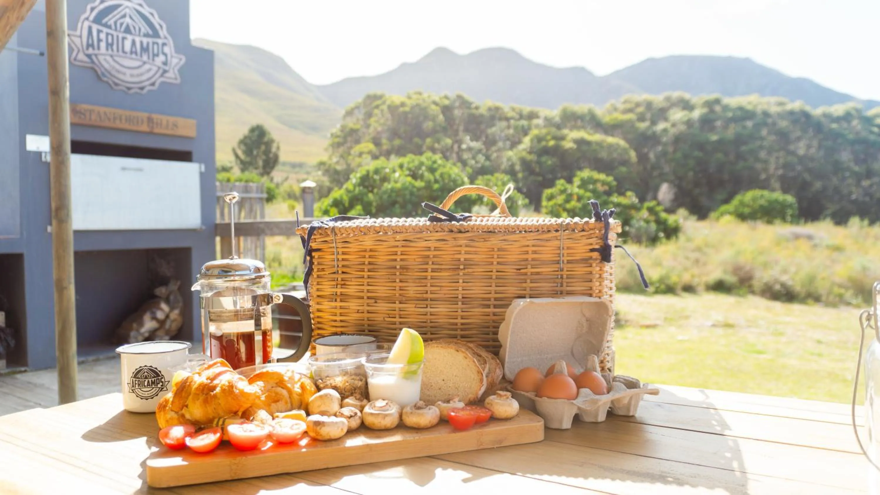 Breakfast in AfriCamps at Stanford Hills