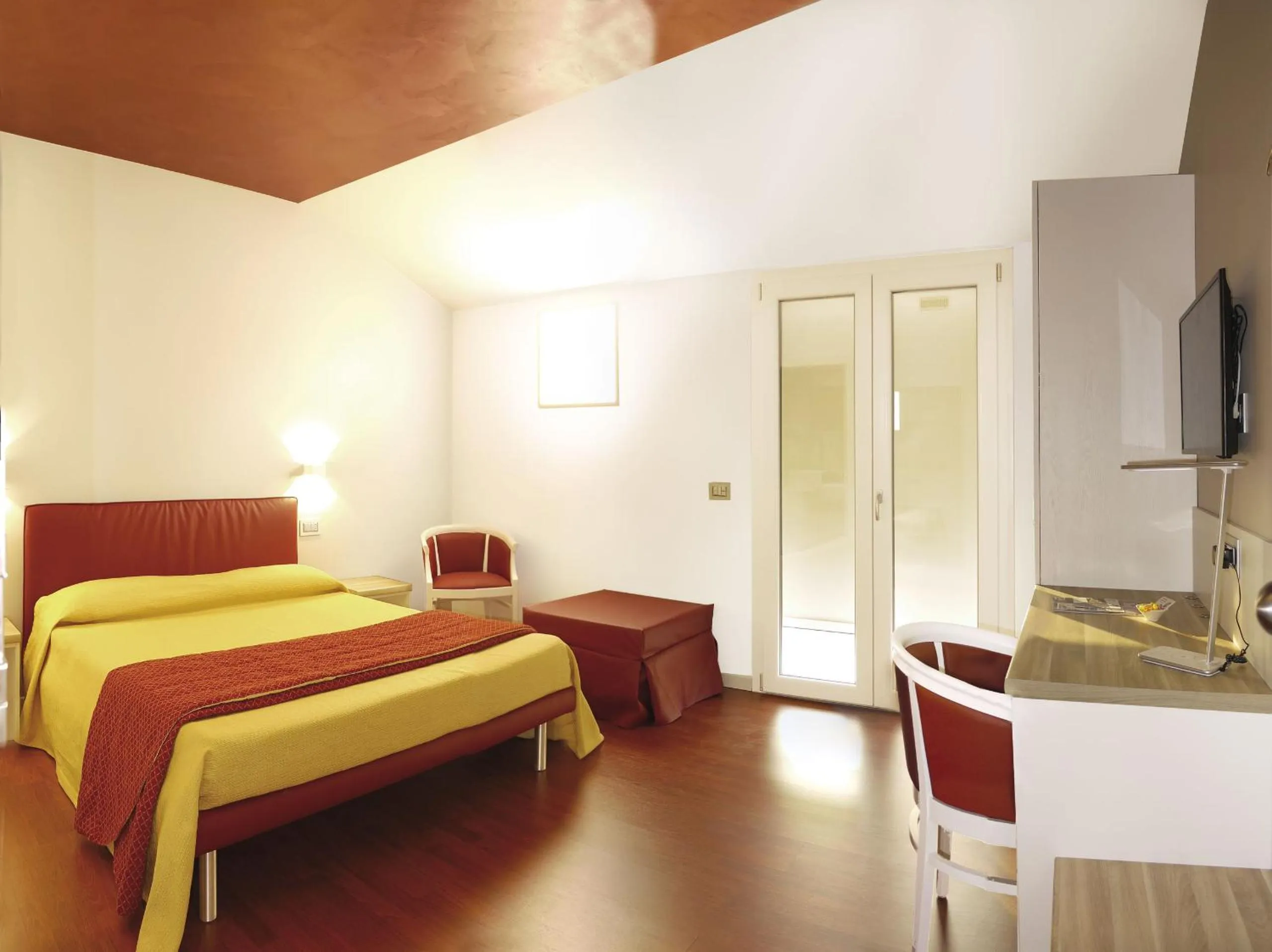 Photo of the whole room, Bed in Hotel Dal Ponte