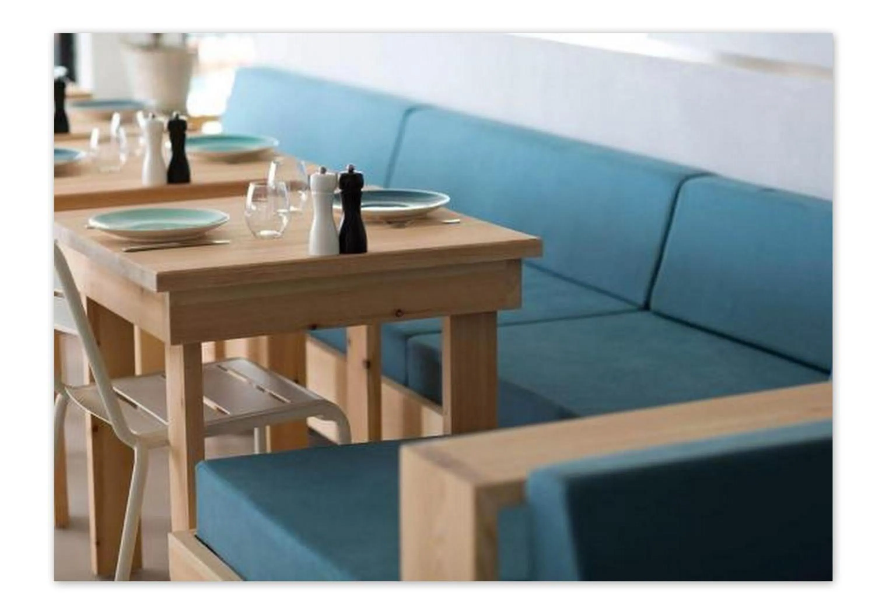 Restaurant/places to eat in Hôtel Le Versailles