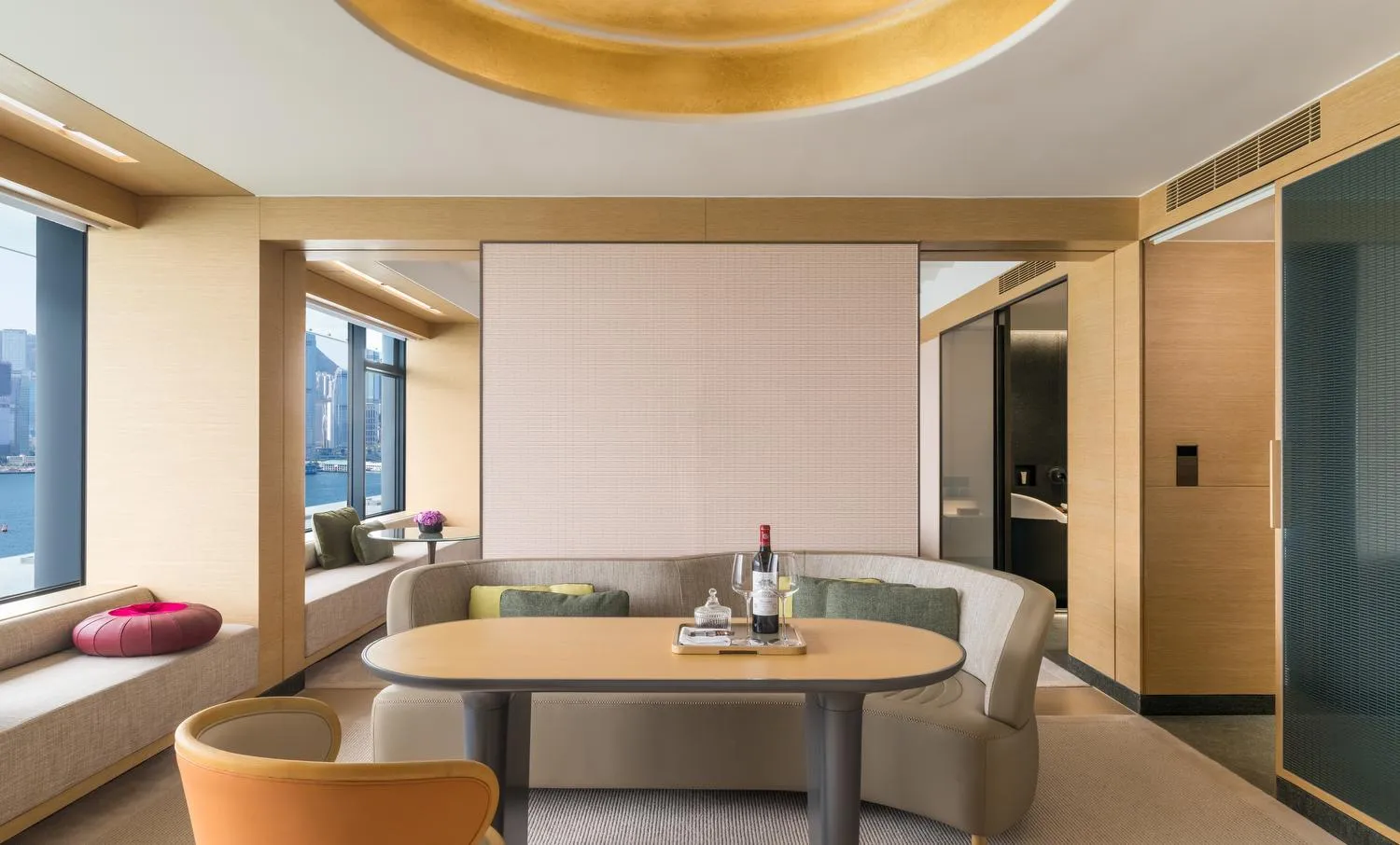 Living room in Regent Hong Kong