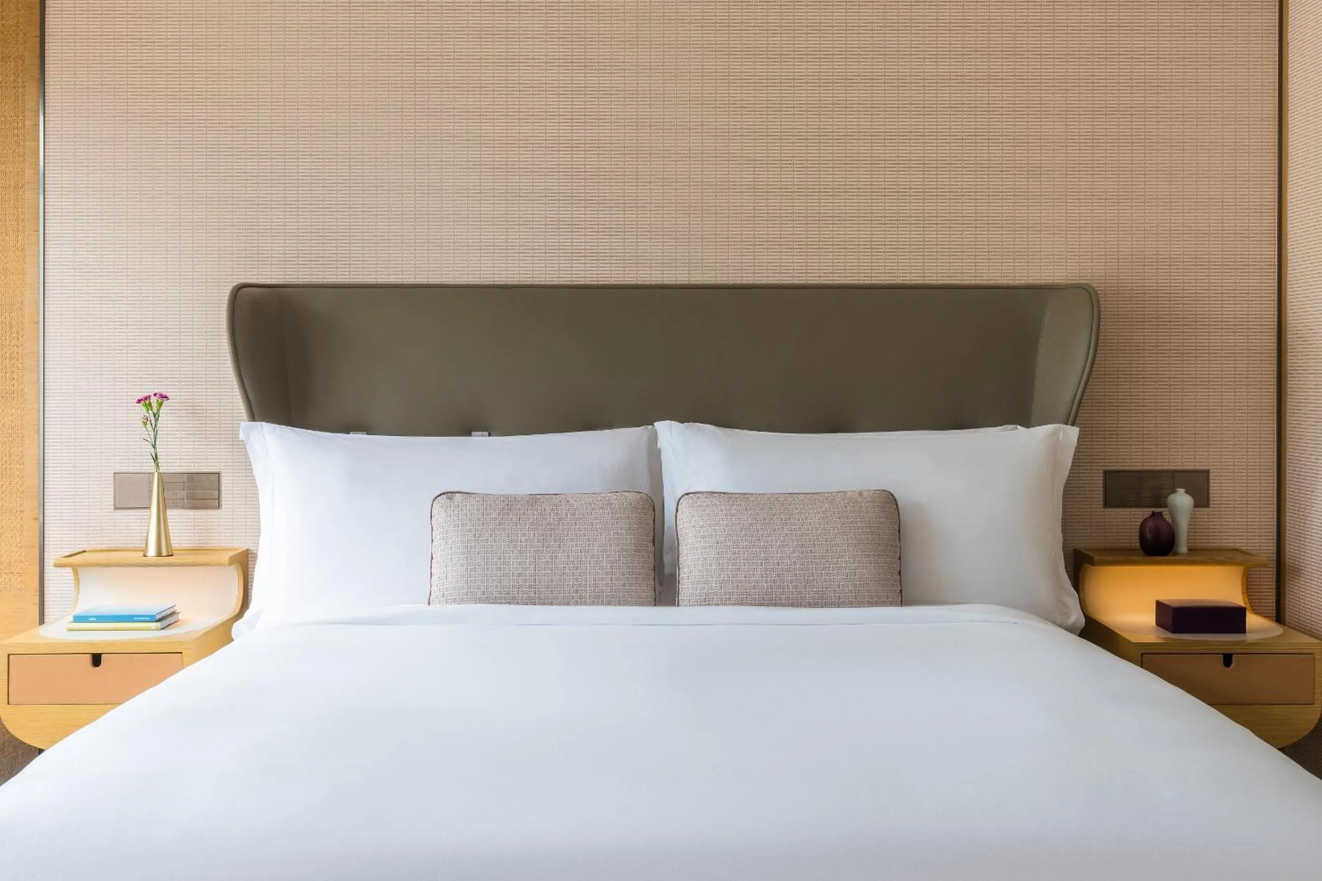 Bed in Regent Hong Kong