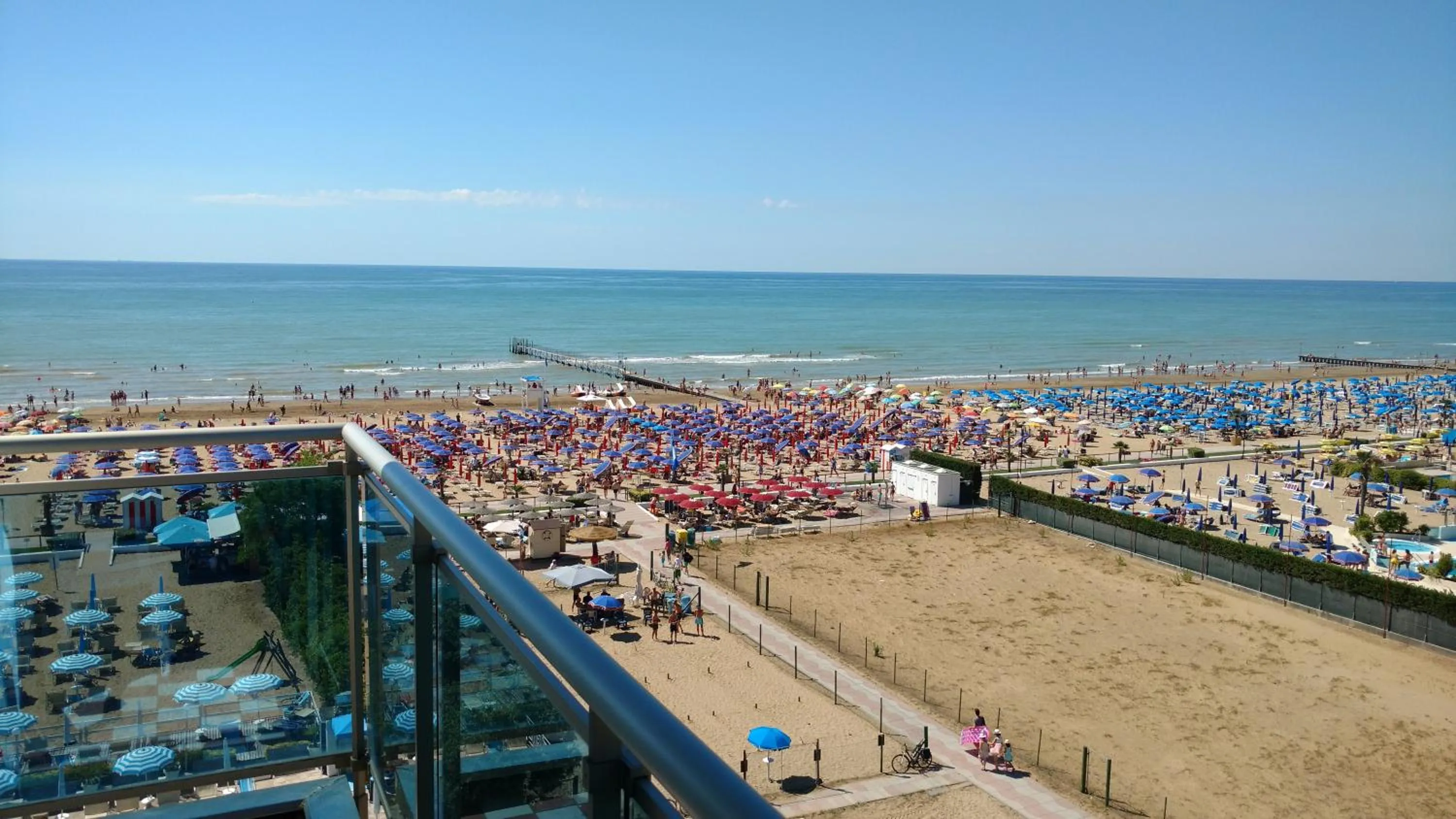 Sea view in Hotel La Brezza frontemare