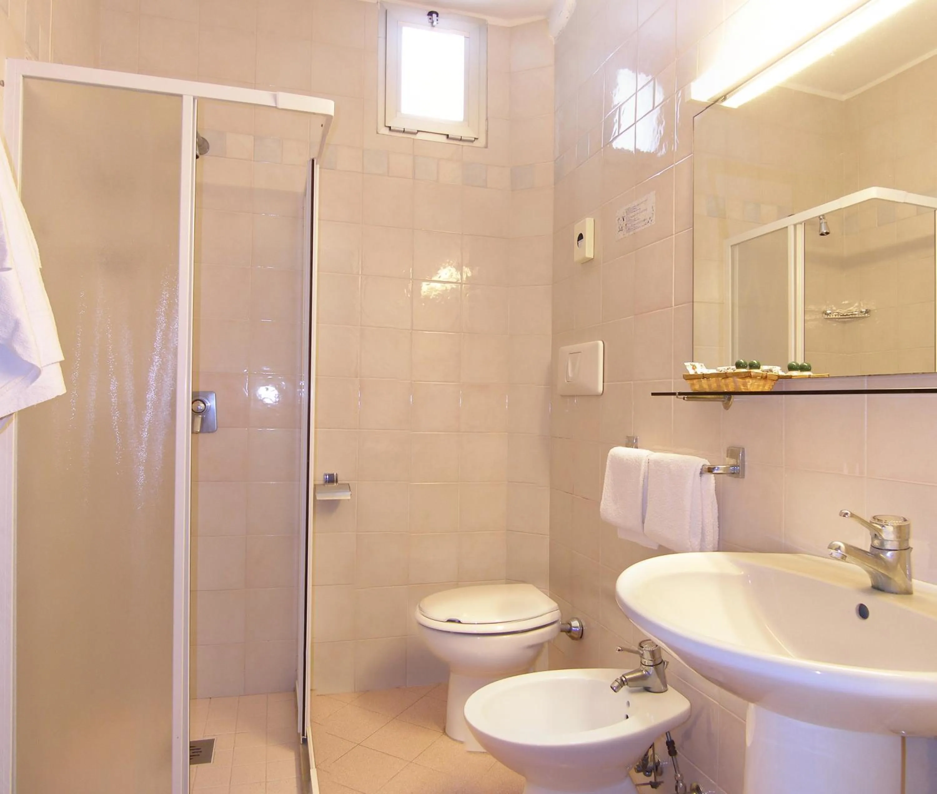 Bathroom in Hotel Bertha Fronte Mare