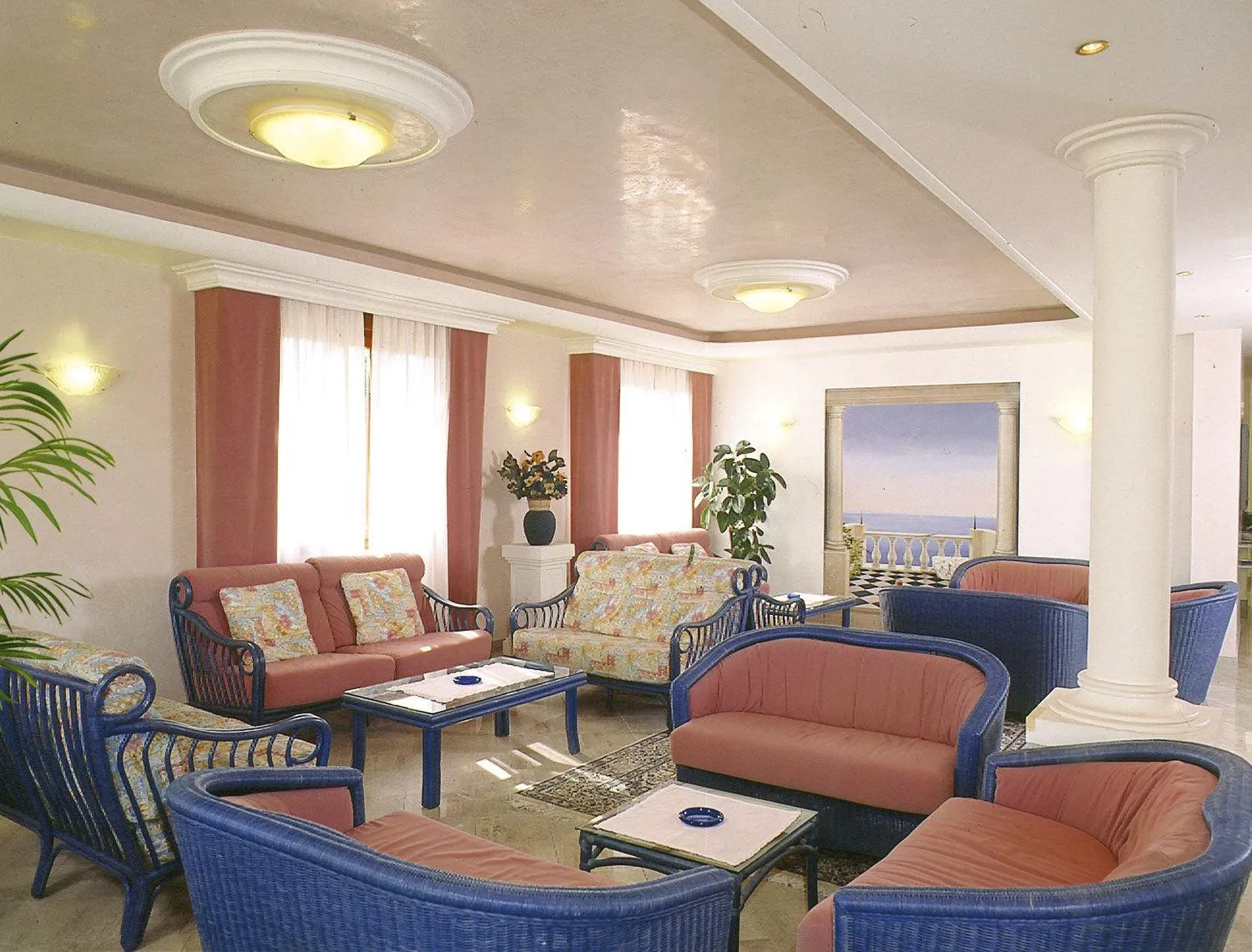 Communal lounge/ TV room in Hotel Bertha Fronte Mare