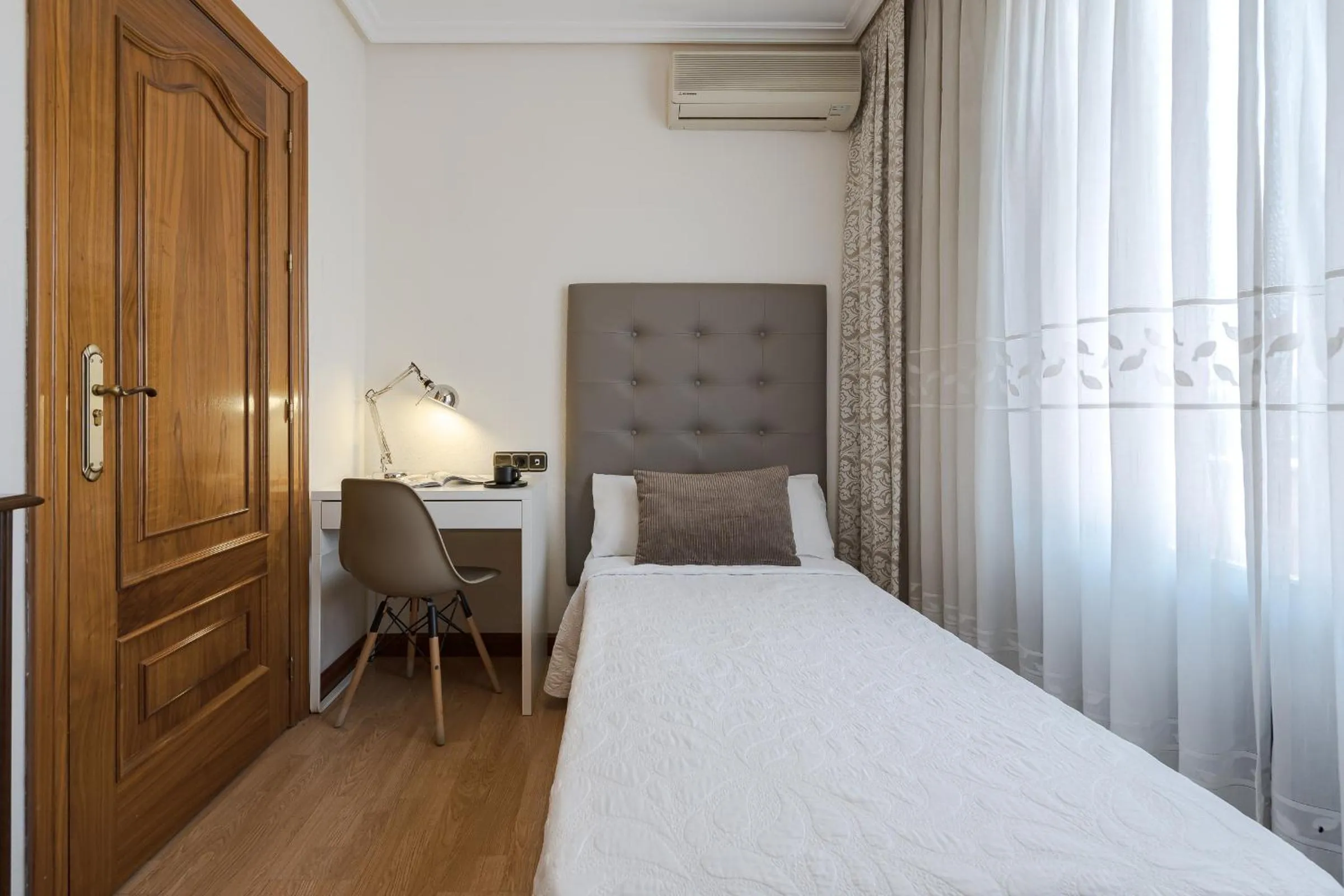 Bedroom, Bed in Hotel Eurowest