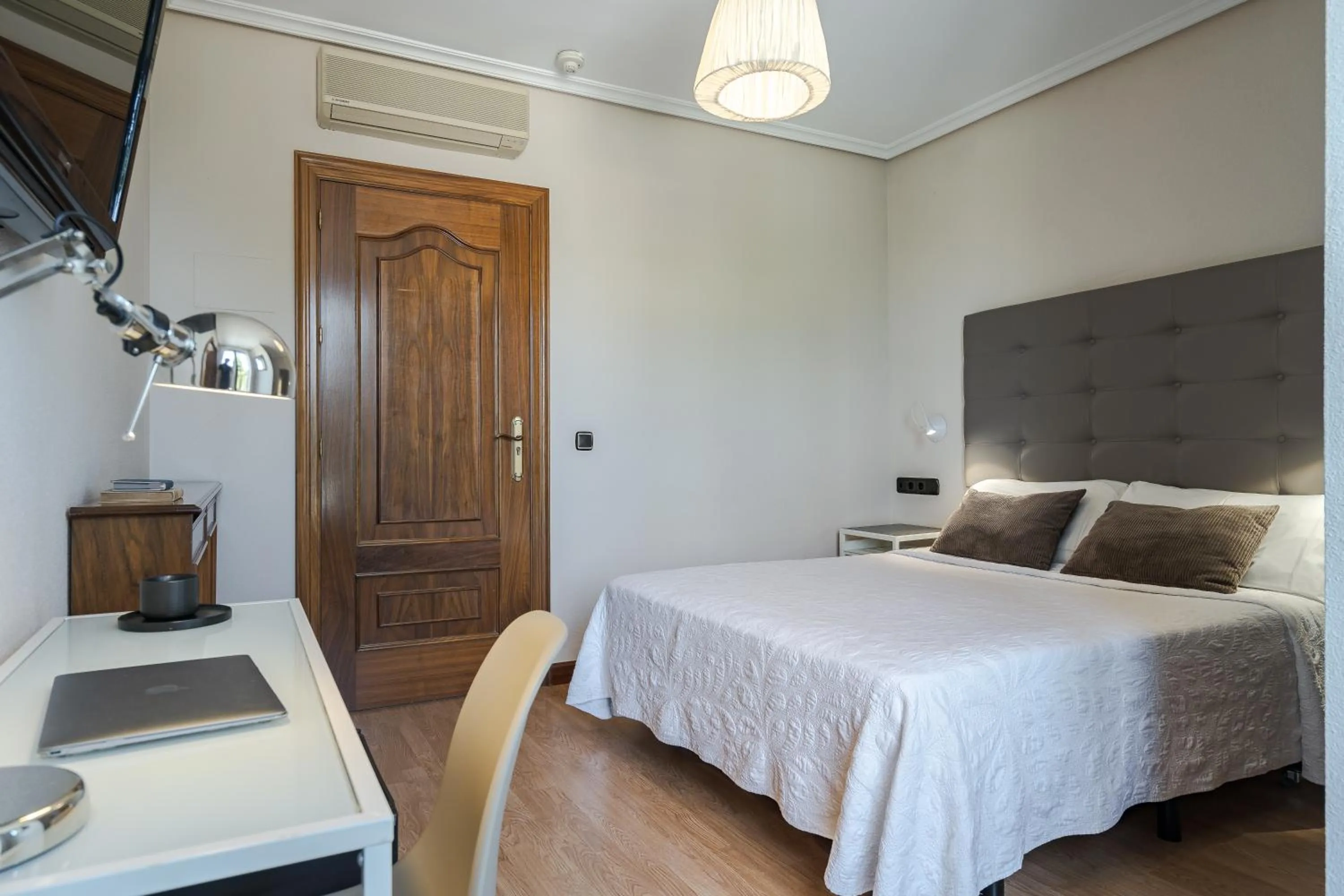 Bedroom, Bed in Hotel Eurowest