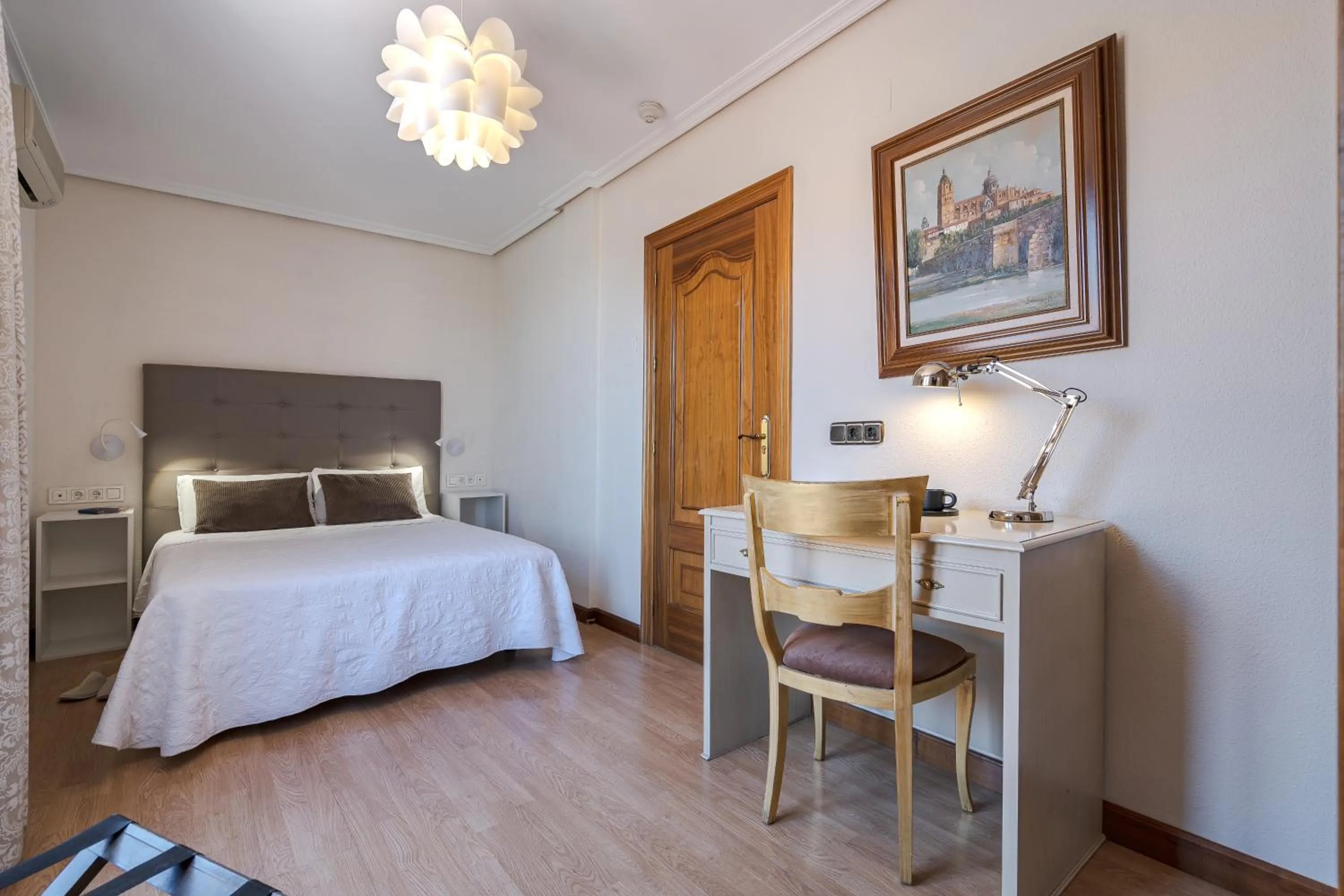 Bedroom, Bed in Hotel Eurowest