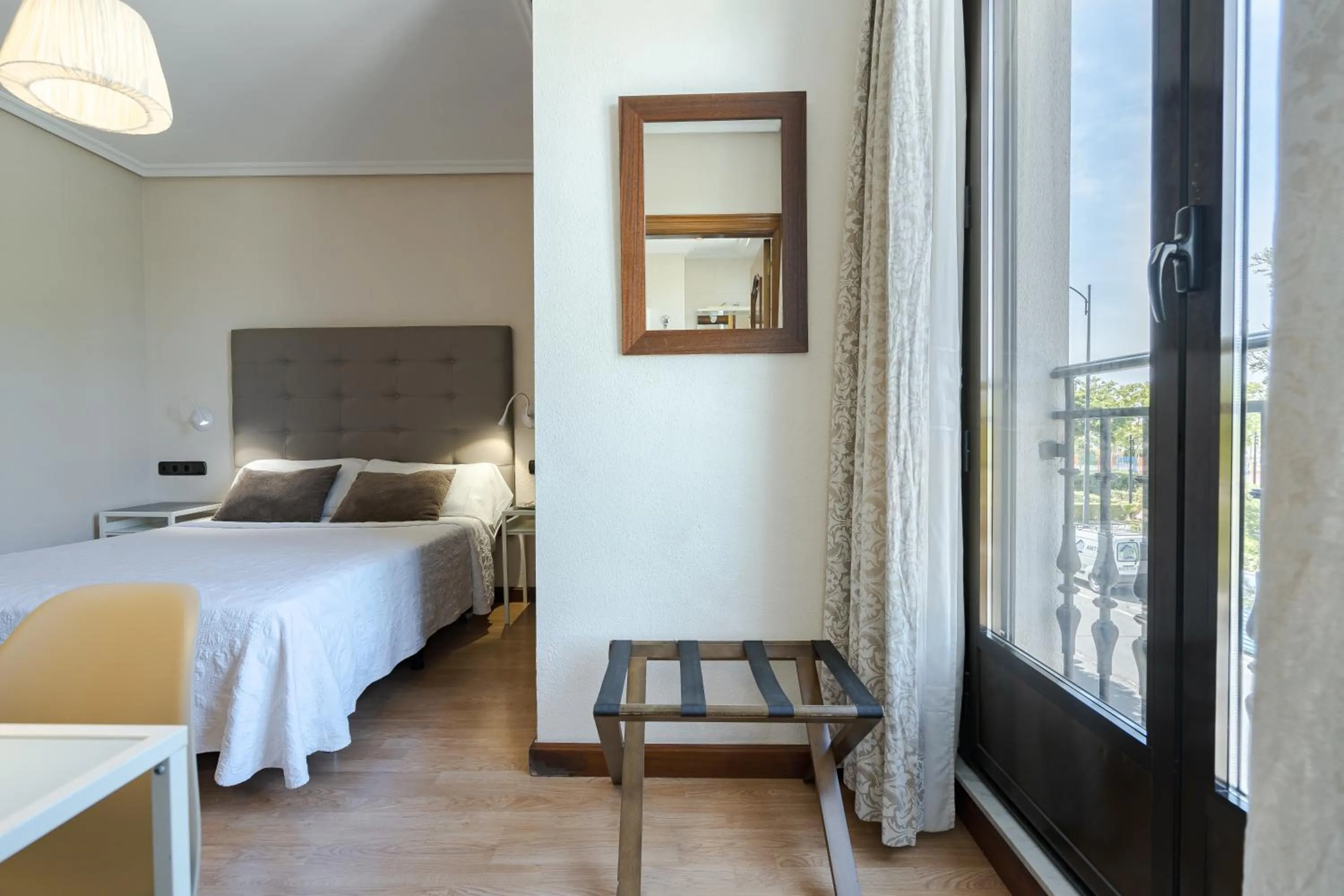 Bedroom, Bed in Hotel Eurowest