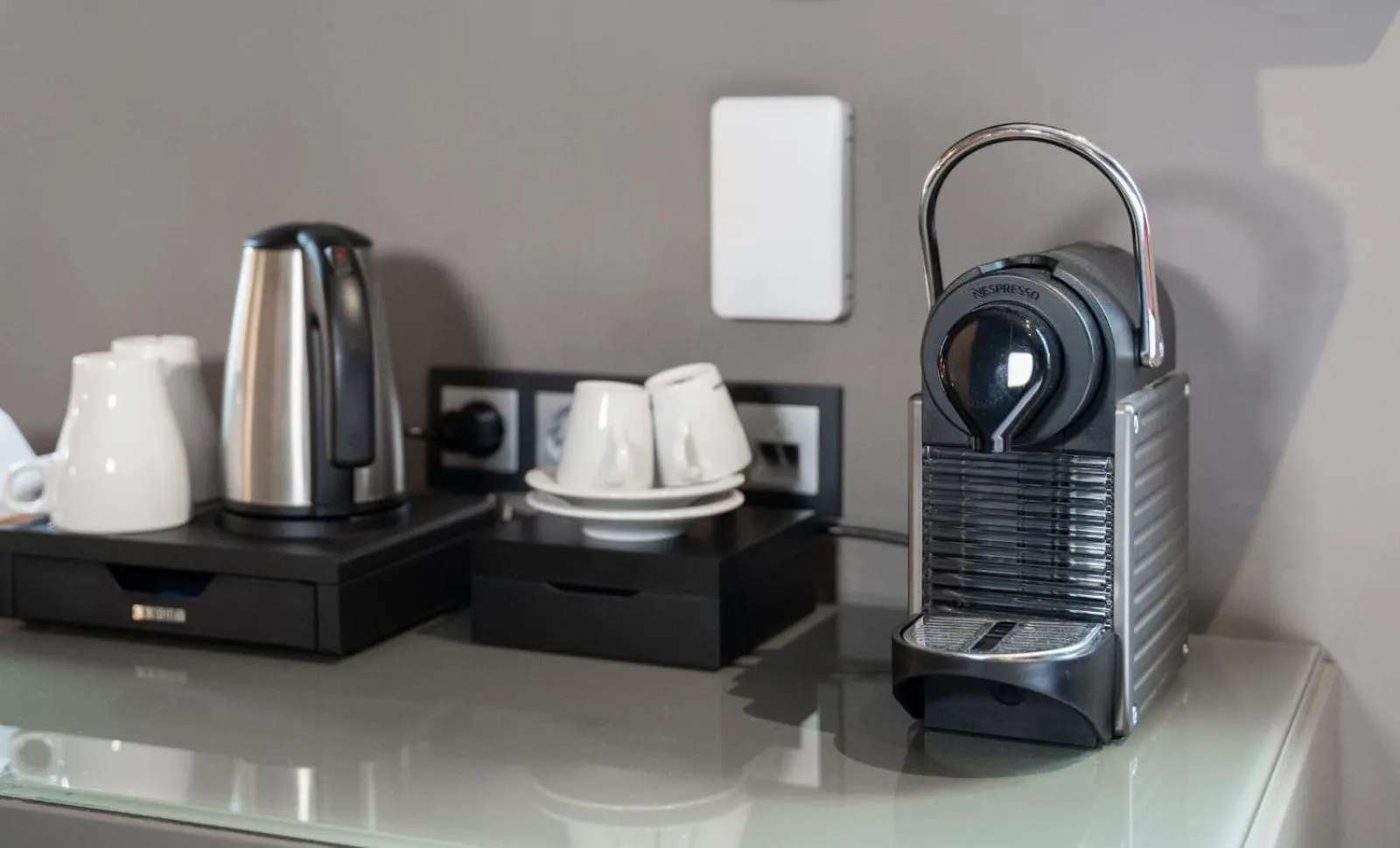 Coffee/tea facilities in Zum grünen Baum Hotel Frankfurt Airport