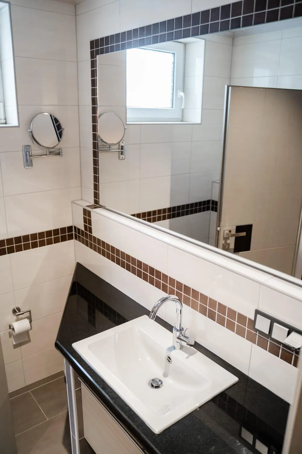 Bathroom in Zum grünen Baum Hotel Frankfurt Airport