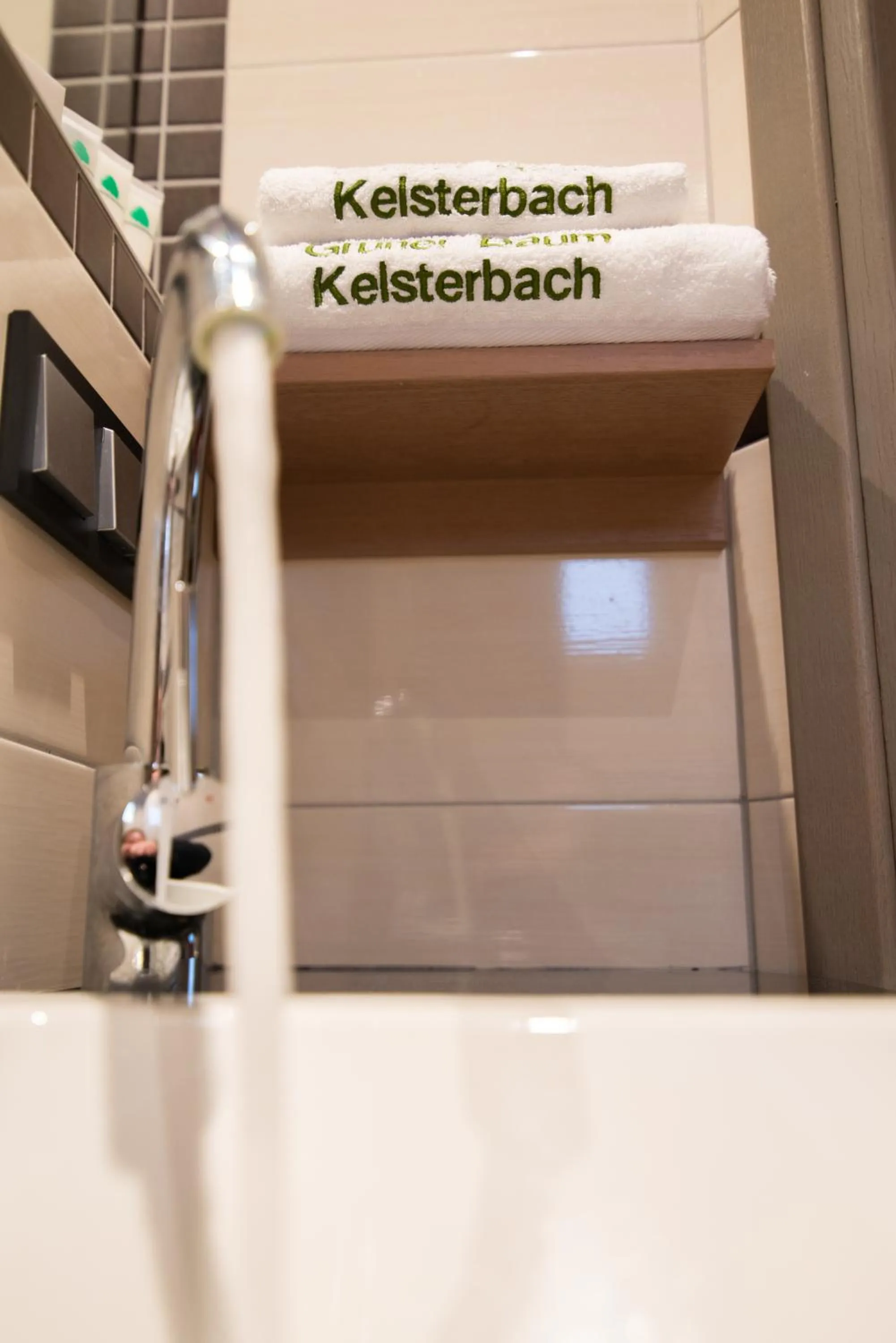 Bathroom in Zum grünen Baum Hotel Frankfurt Airport