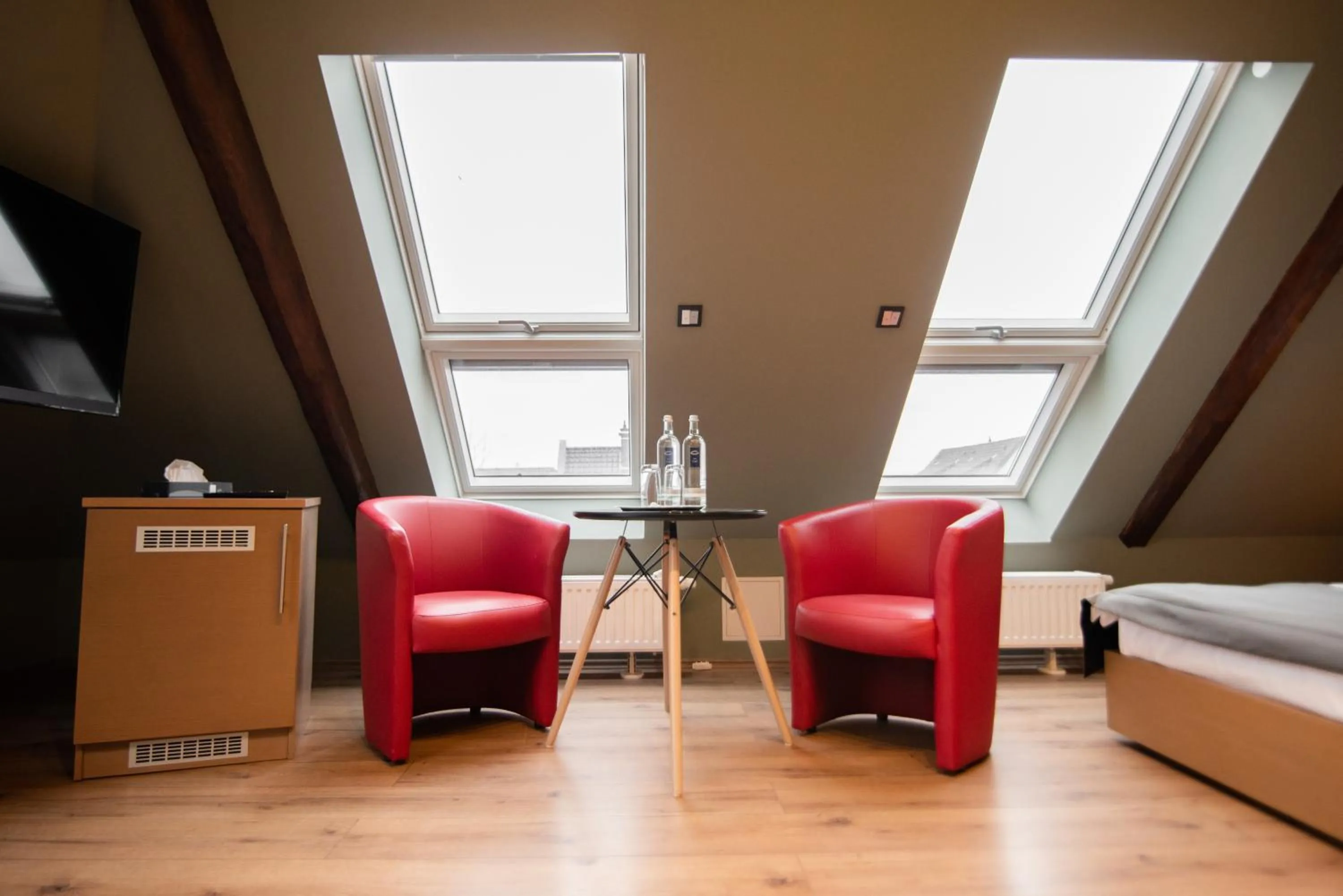 Bed in Zum grünen Baum Hotel Frankfurt Airport