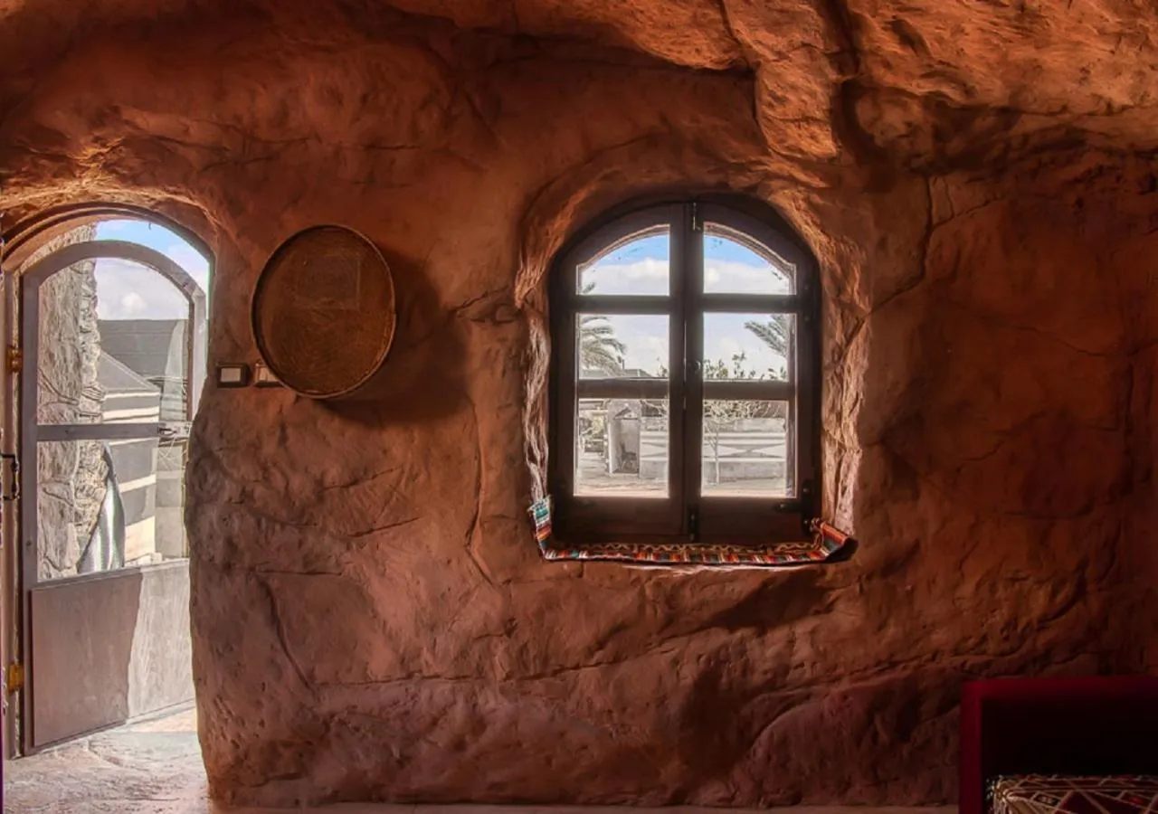 Photo of the whole room in Captains Desert Camp