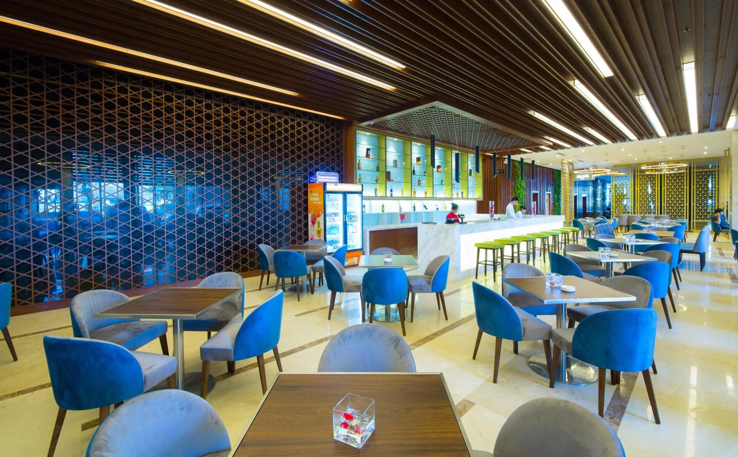 Lounge or bar in Muong Thanh Luxury Danang Beach Hotel