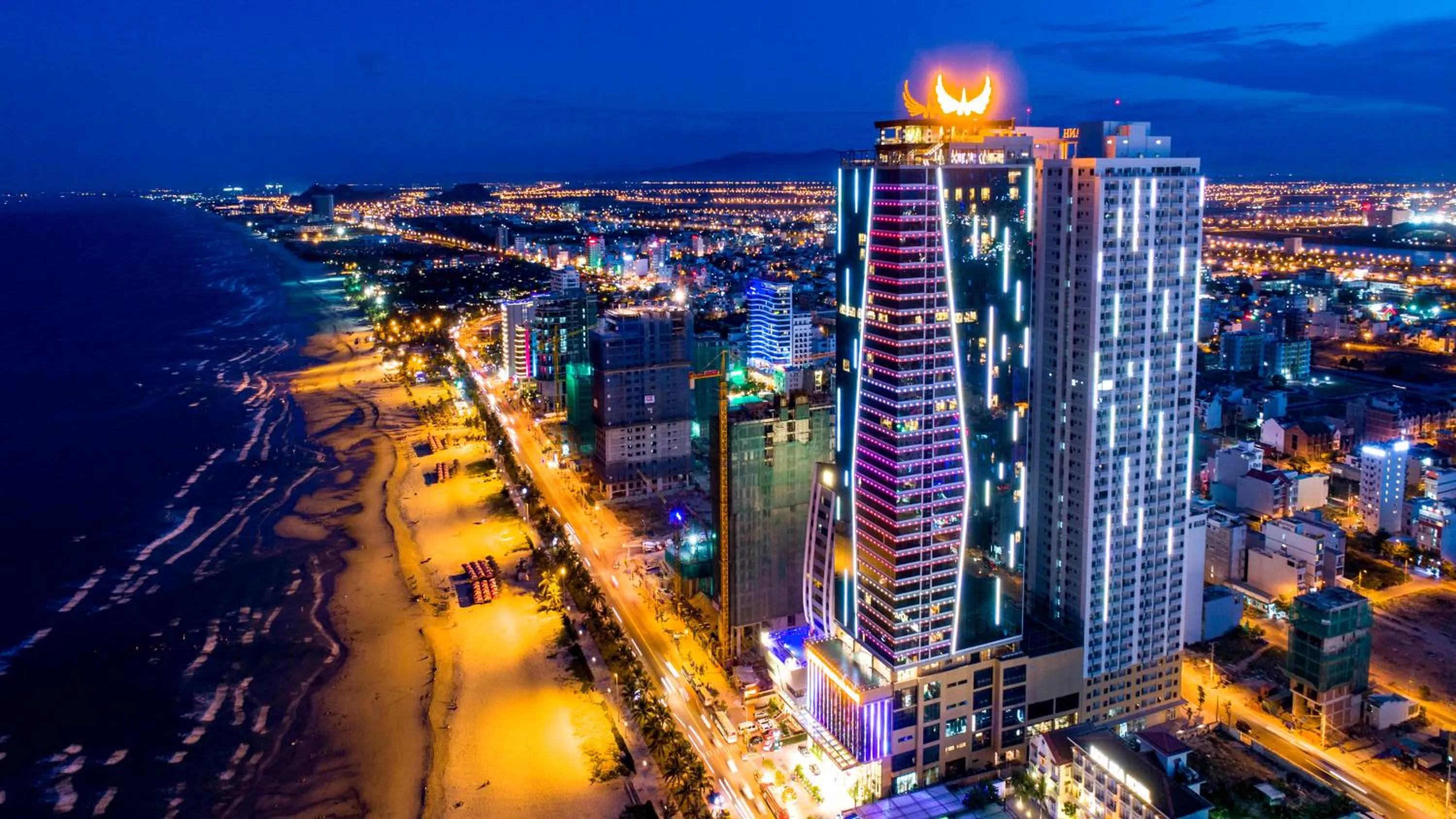 Property building in Muong Thanh Luxury Danang Beach Hotel