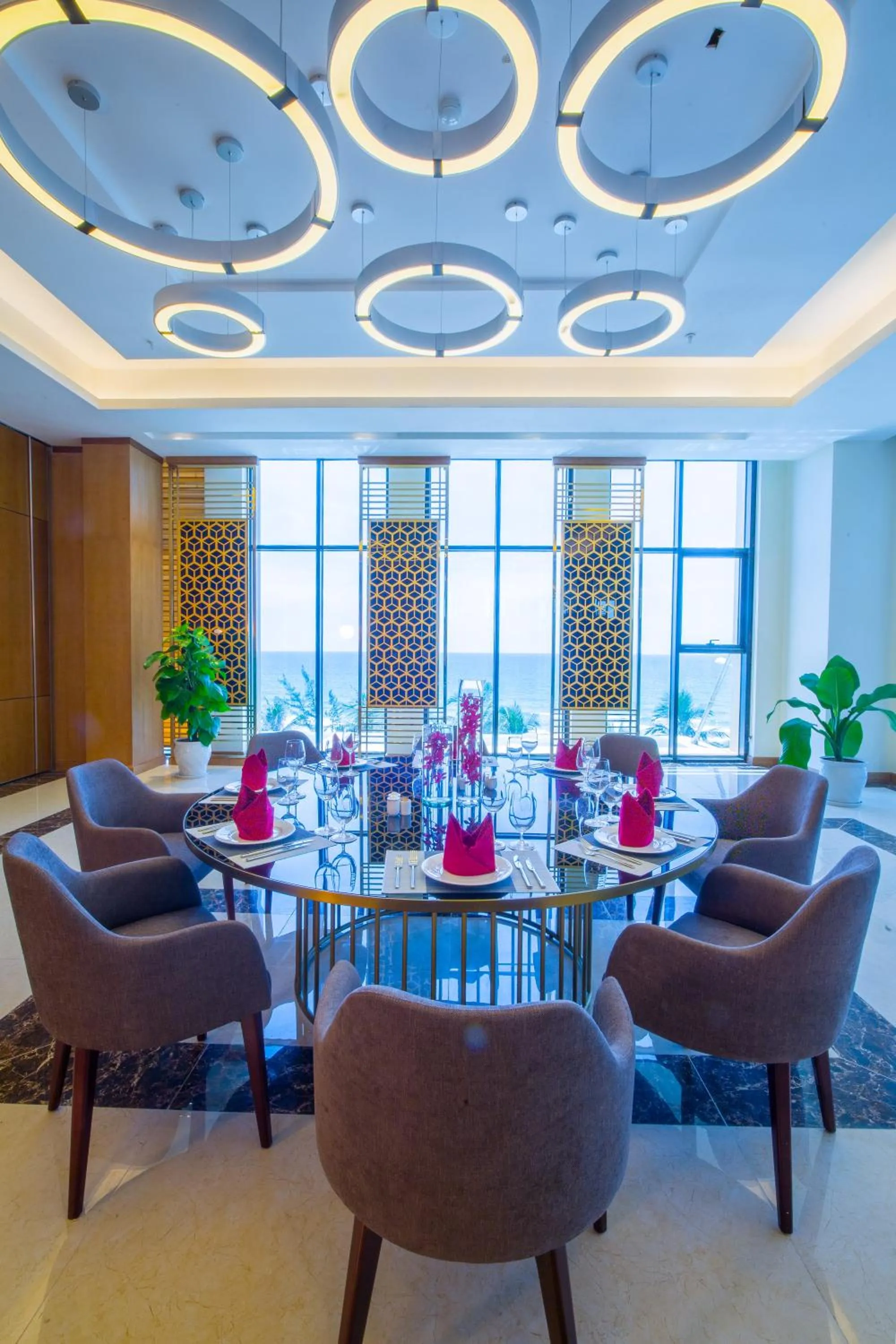 Restaurant/places to eat in Muong Thanh Luxury Danang Beach Hotel